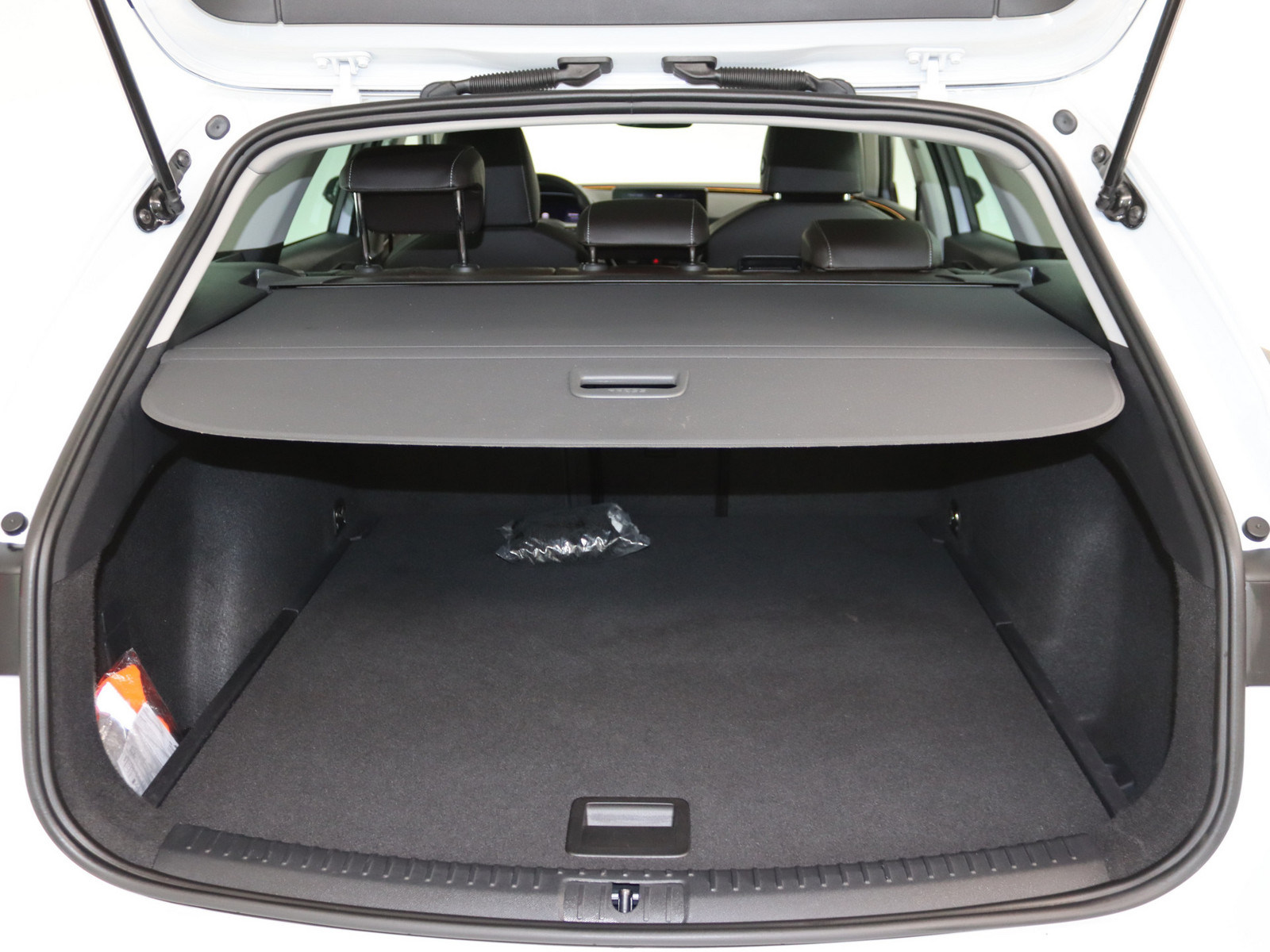 SEAT Leon Sportstourer 2.0 TDI Xcellence SEAT Leon Sportstourer 2.0 TDI Xcellence