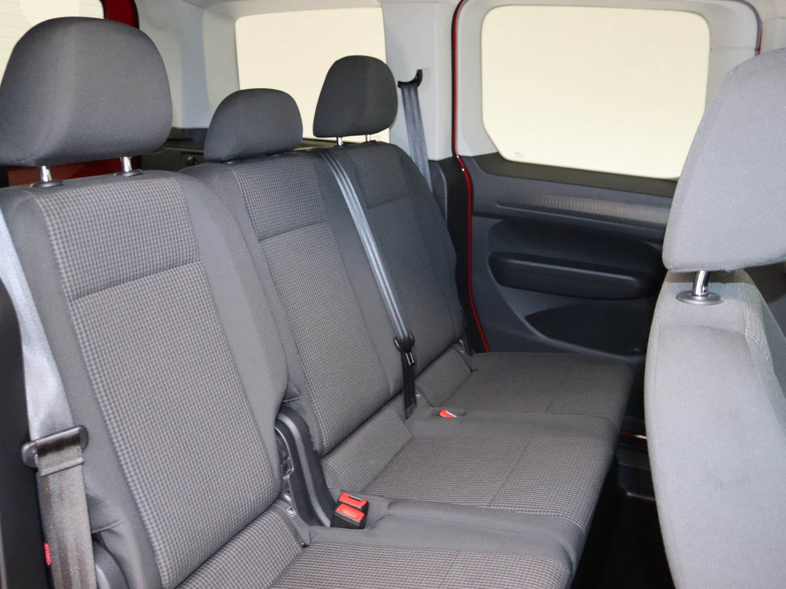 VW Caddy 2.0 TDI VW Caddy 2.0 TDI