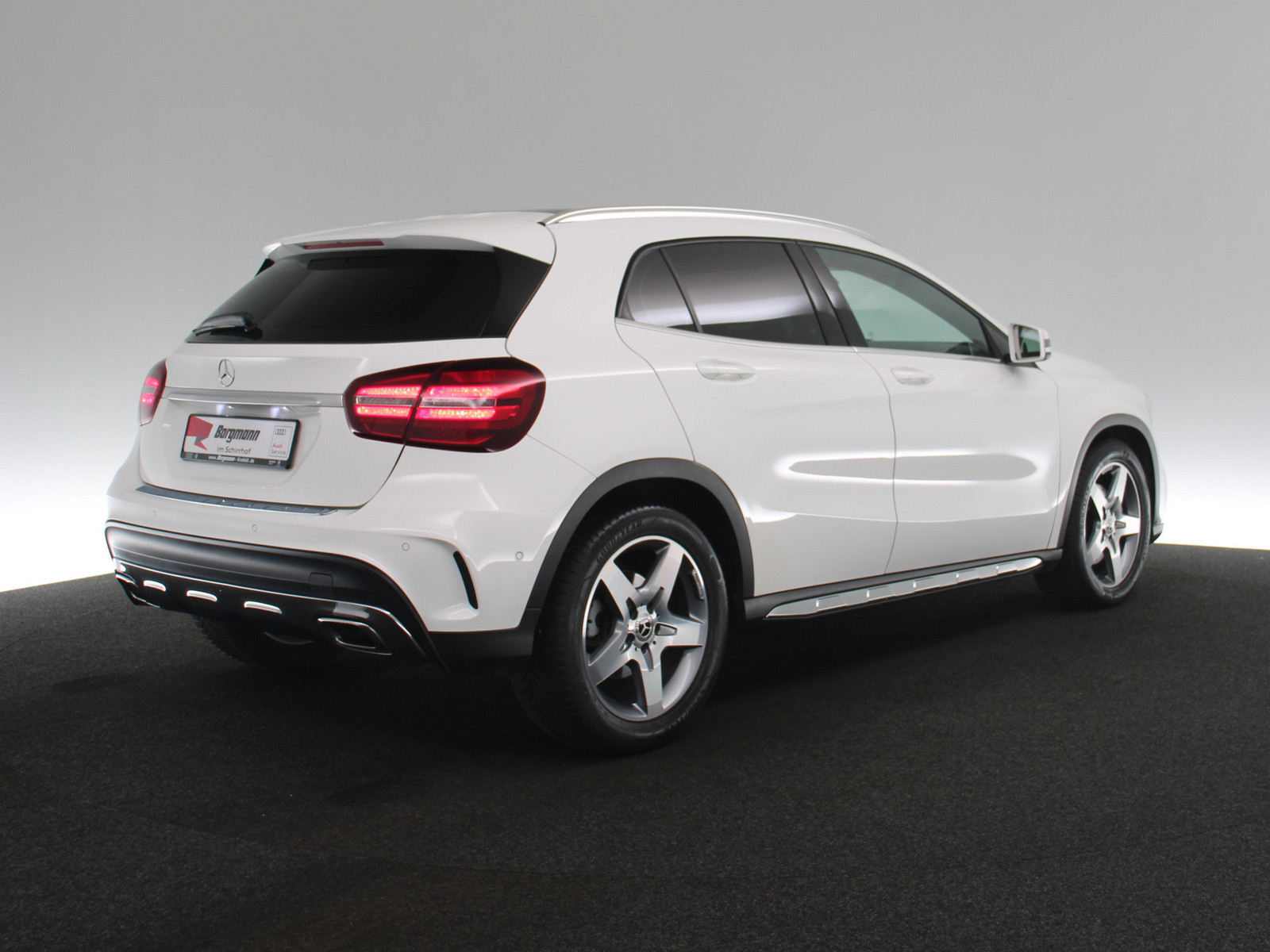 MERCEDES-BENZ GLA 250 AMG Line MERCEDES-BENZ GLA 250 AMG Line