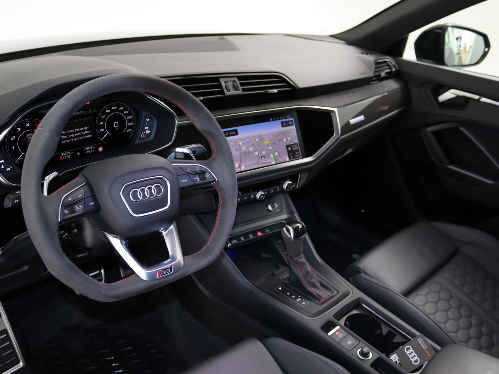 AUDI RS Q3 Sportback AUDI RS Q3 Sportback