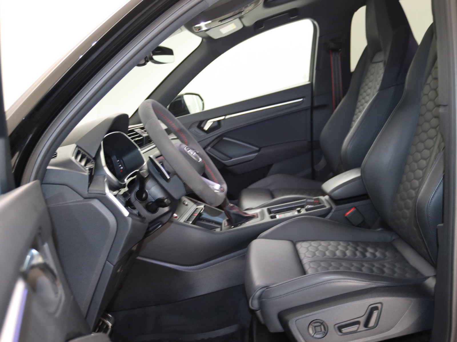 AUDI RS Q3 Sportback AUDI RS Q3 Sportback