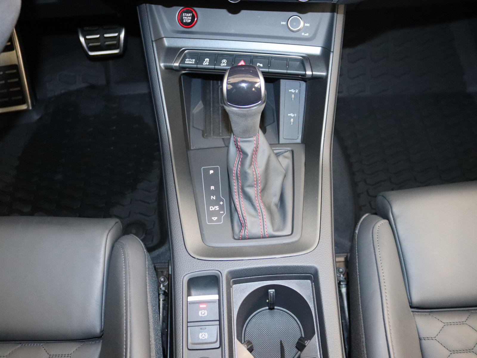 AUDI RS Q3 Sportback AUDI RS Q3 Sportback