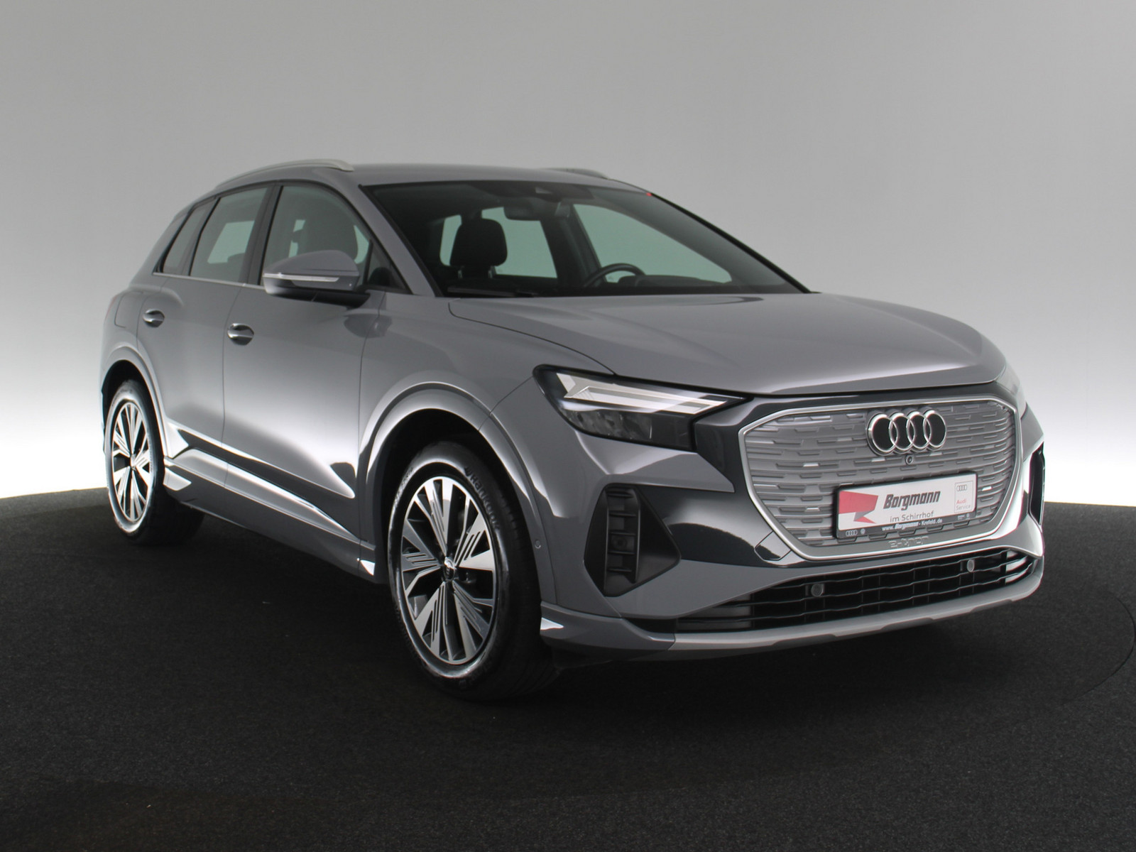 AUDI Q4 e-tron 35 AUDI Q4 e-tron 35