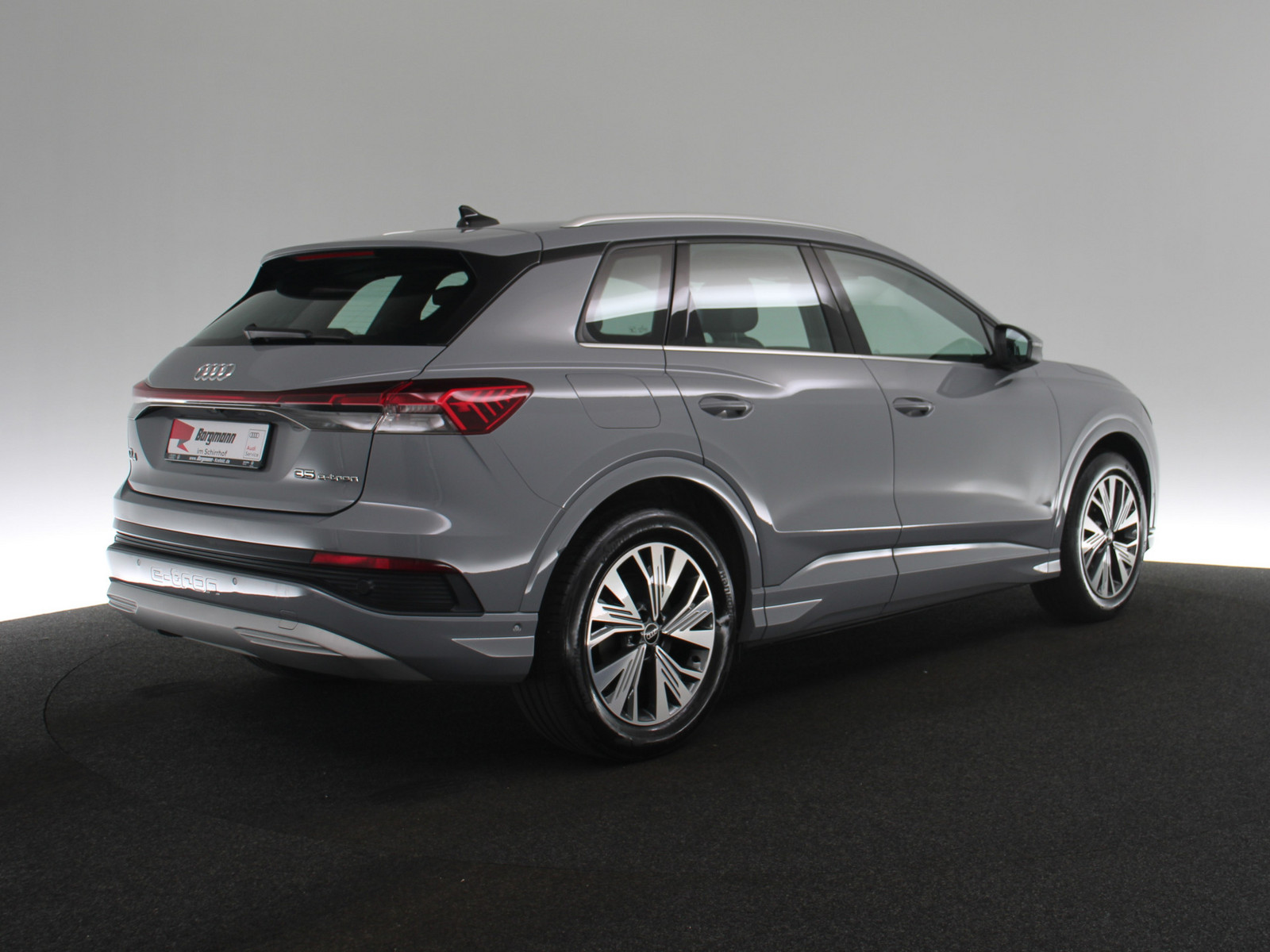 AUDI Q4 e-tron 35 AUDI Q4 e-tron 35
