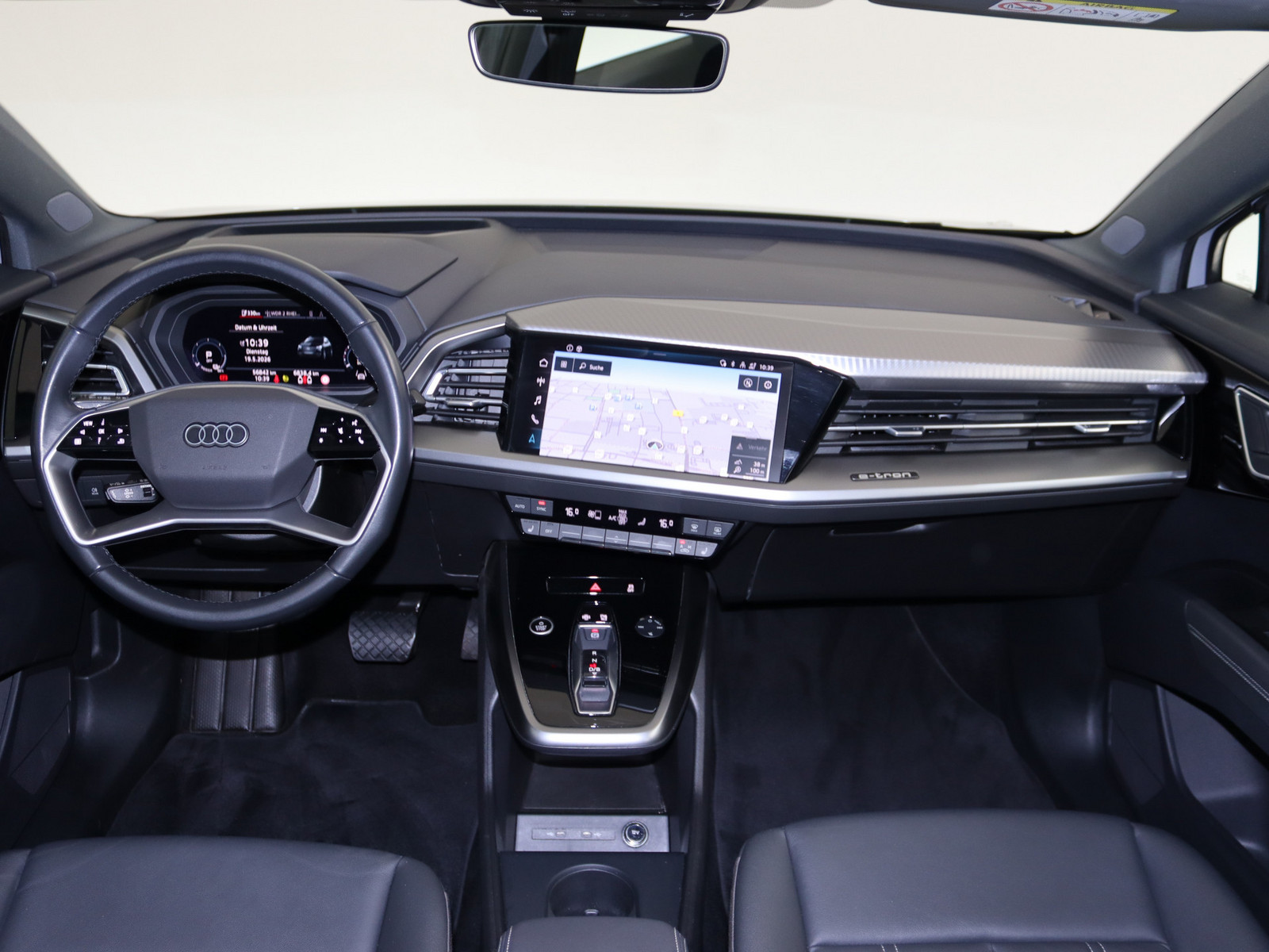 AUDI Q4 e-tron 35 AUDI Q4 e-tron 35