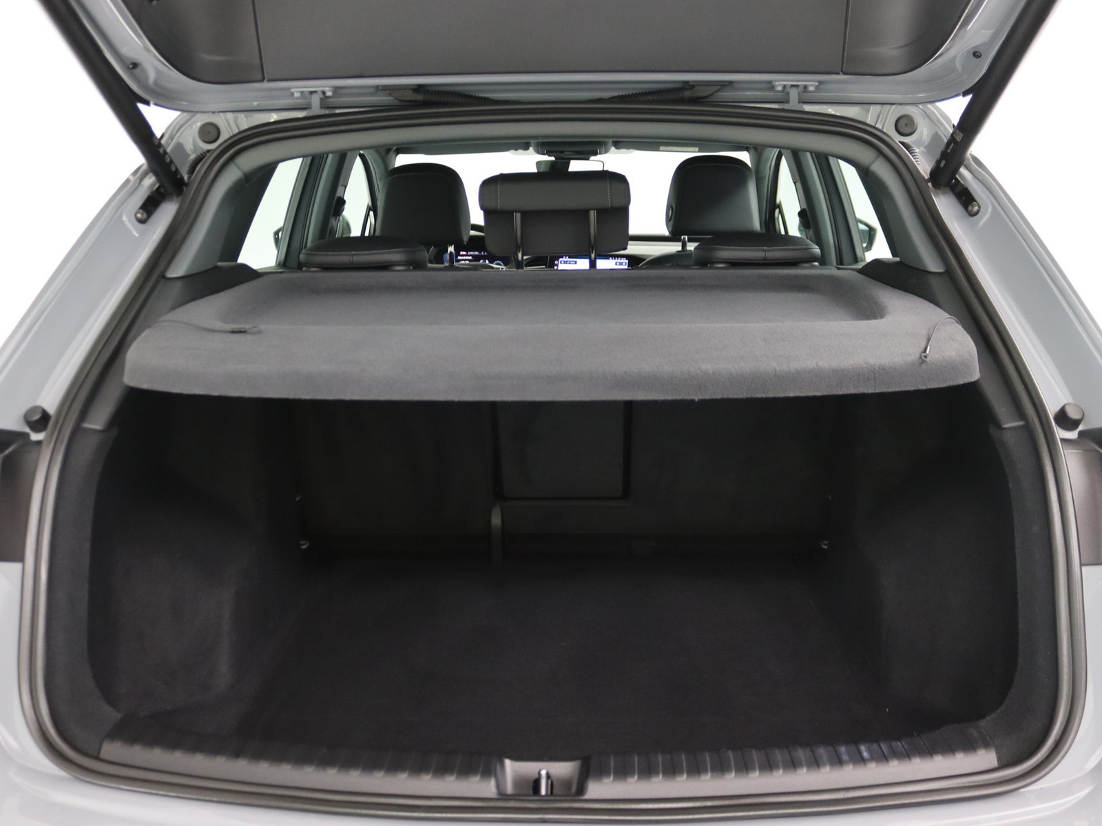 AUDI Q4 e-tron 35 AUDI Q4 e-tron 35