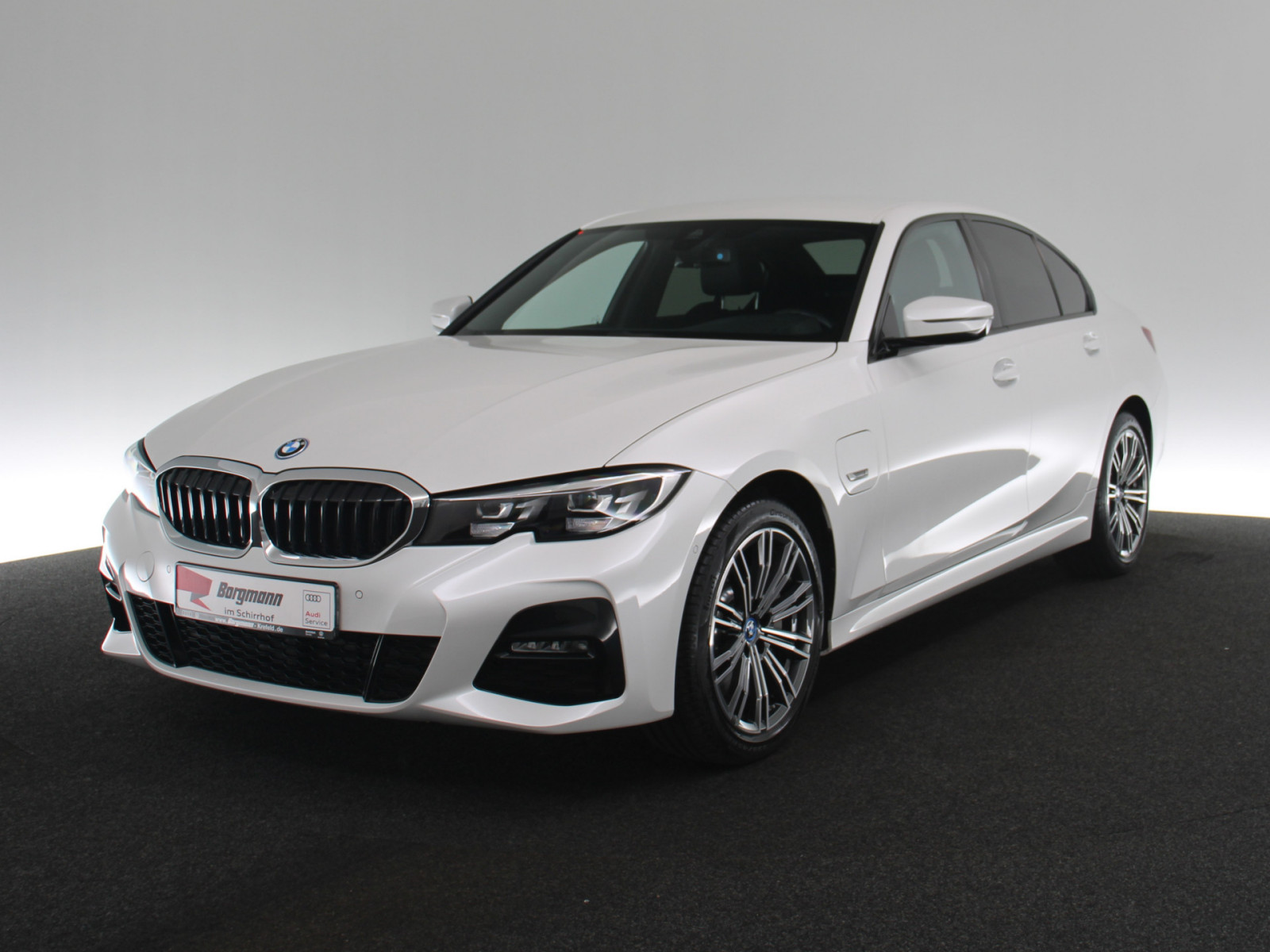 BMW 330 e M Sport BMW 330 e M Sport