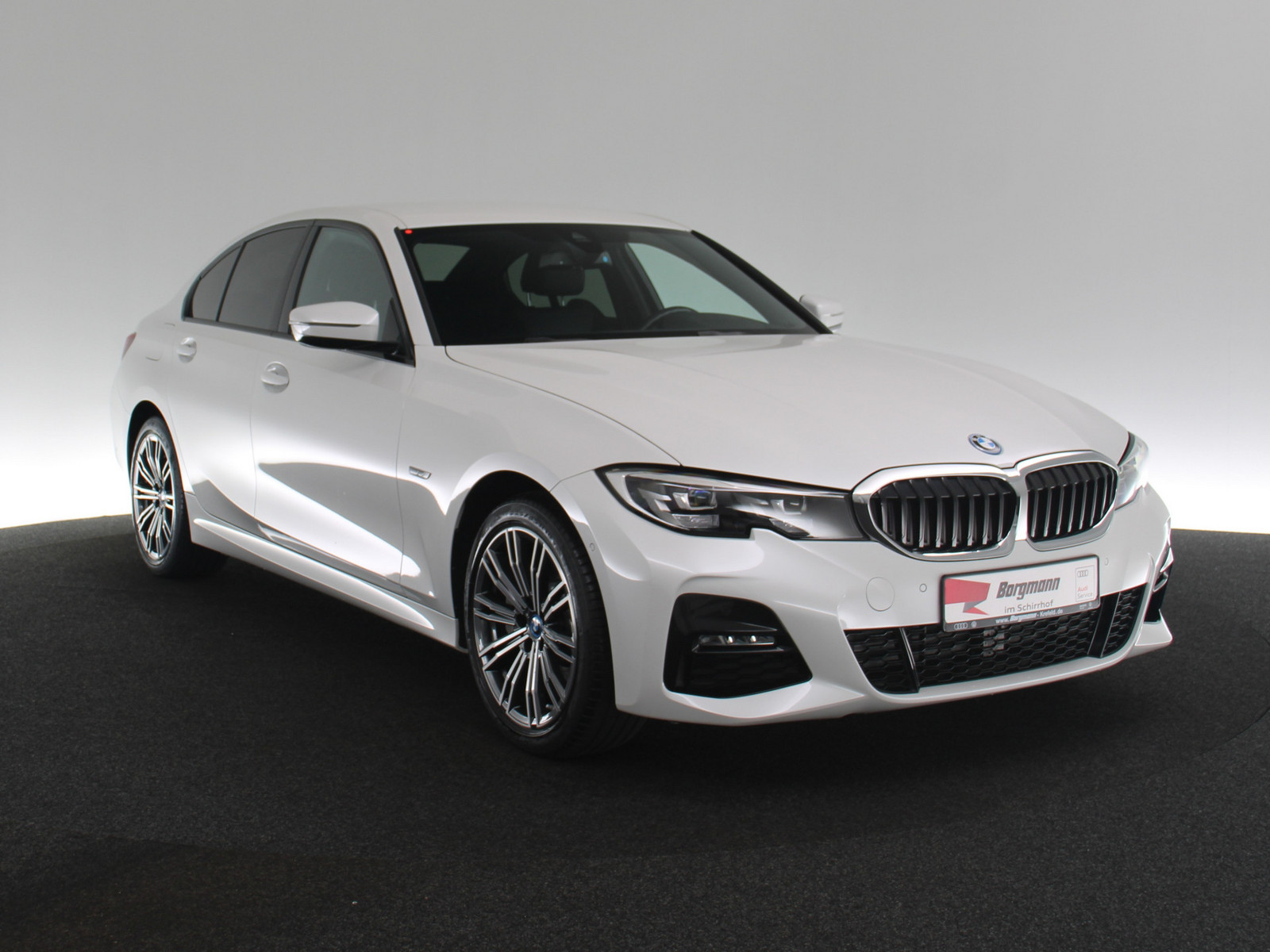 BMW 330 e M Sport BMW 330 e M Sport