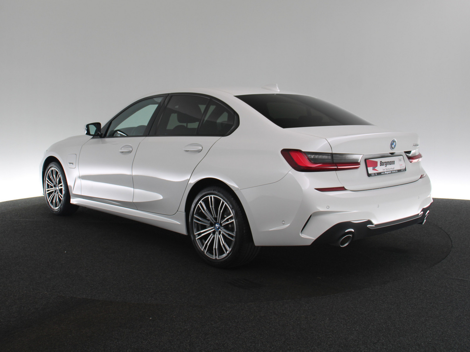 BMW 330 e M Sport BMW 330 e M Sport