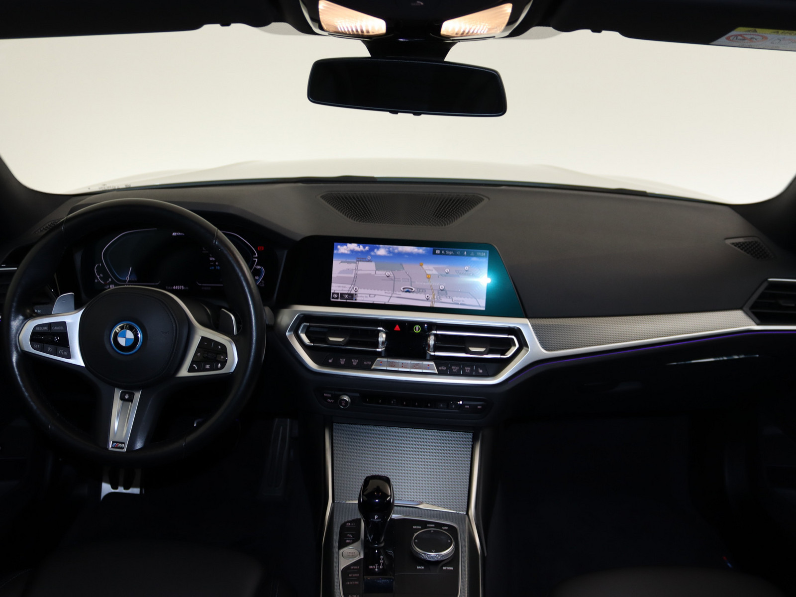 BMW 330 e M Sport BMW 330 e M Sport