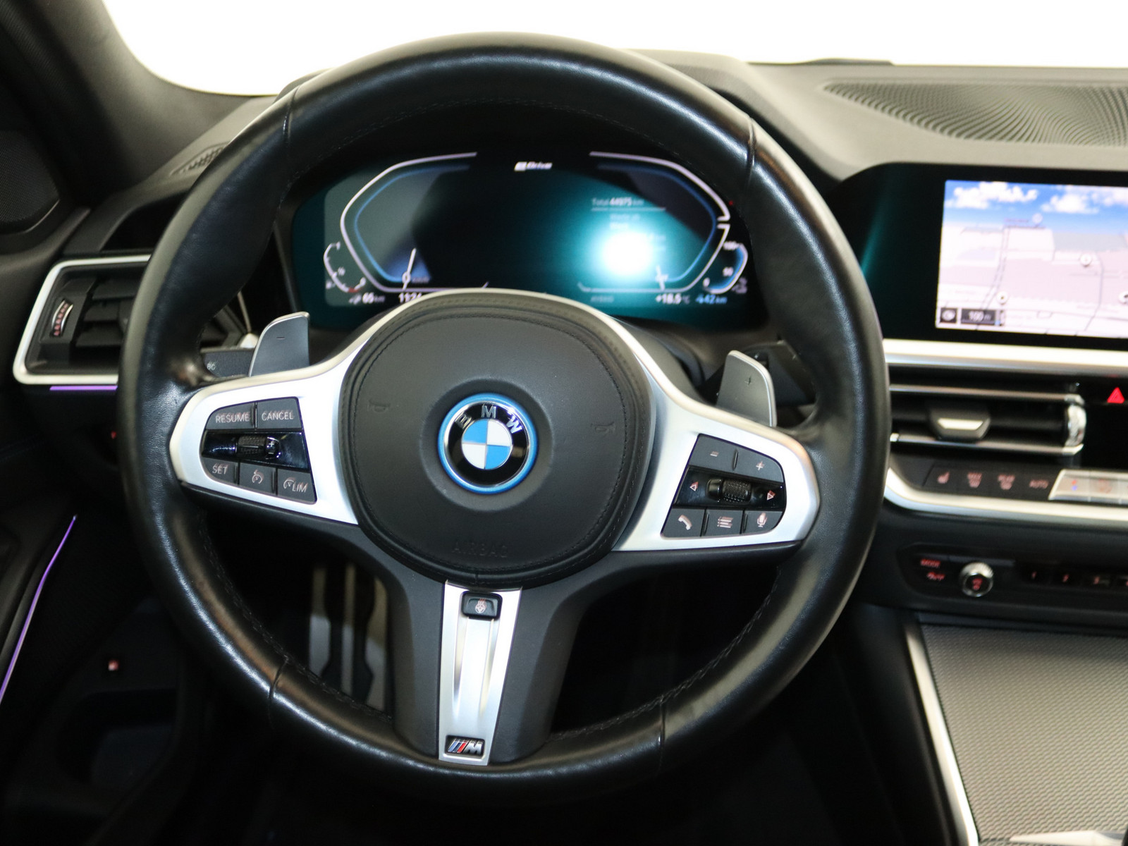 BMW 330 e M Sport BMW 330 e M Sport