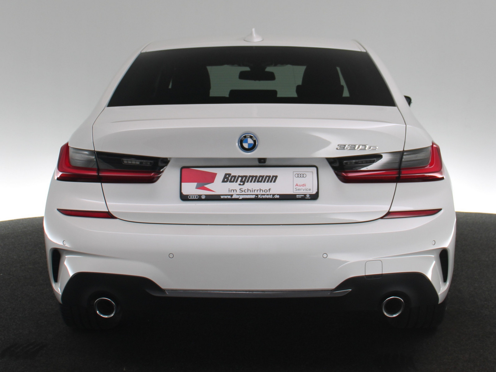BMW 330 e M Sport BMW 330 e M Sport