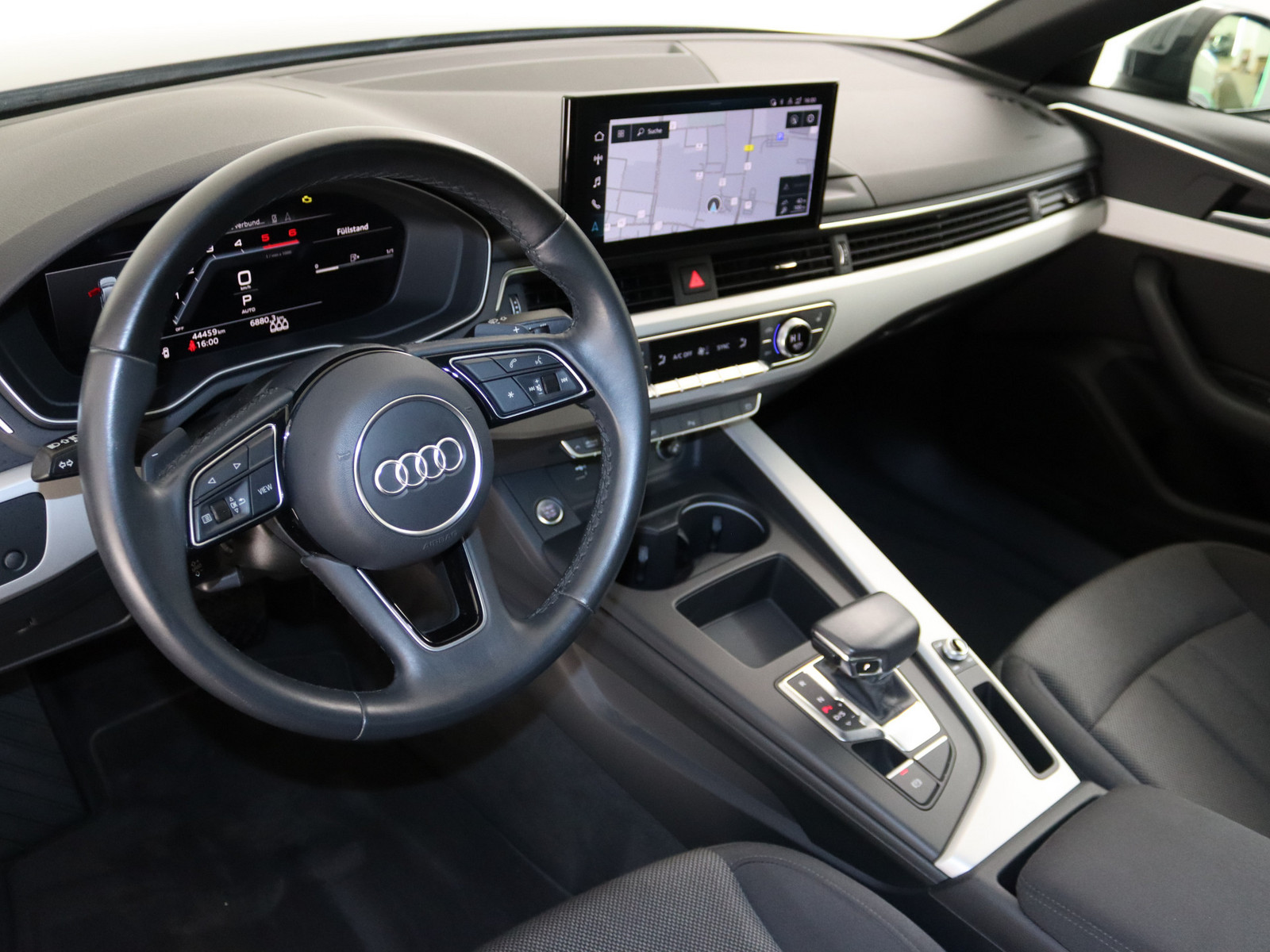 AUDI A4 Lim. 40 TDI advanced AUDI A4 Lim. 40 TDI advanced