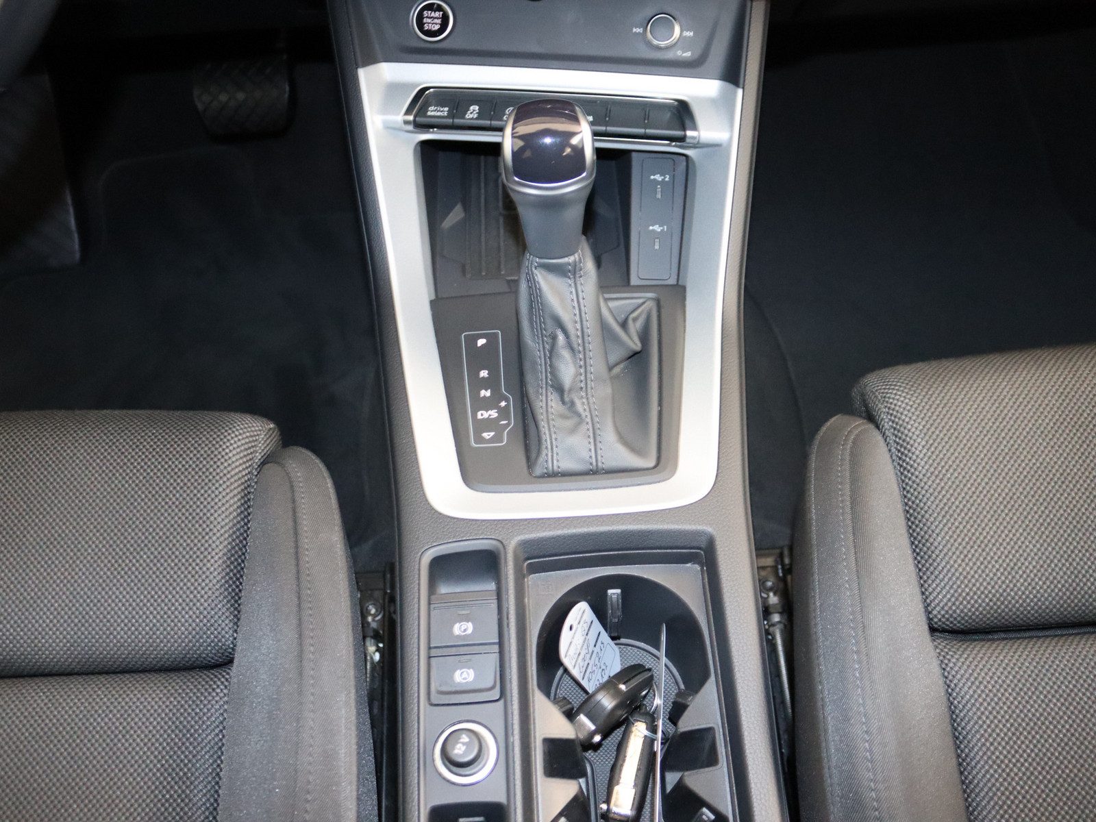 AUDI Q3 35 TFSI S line AUDI Q3 35 TFSI S line