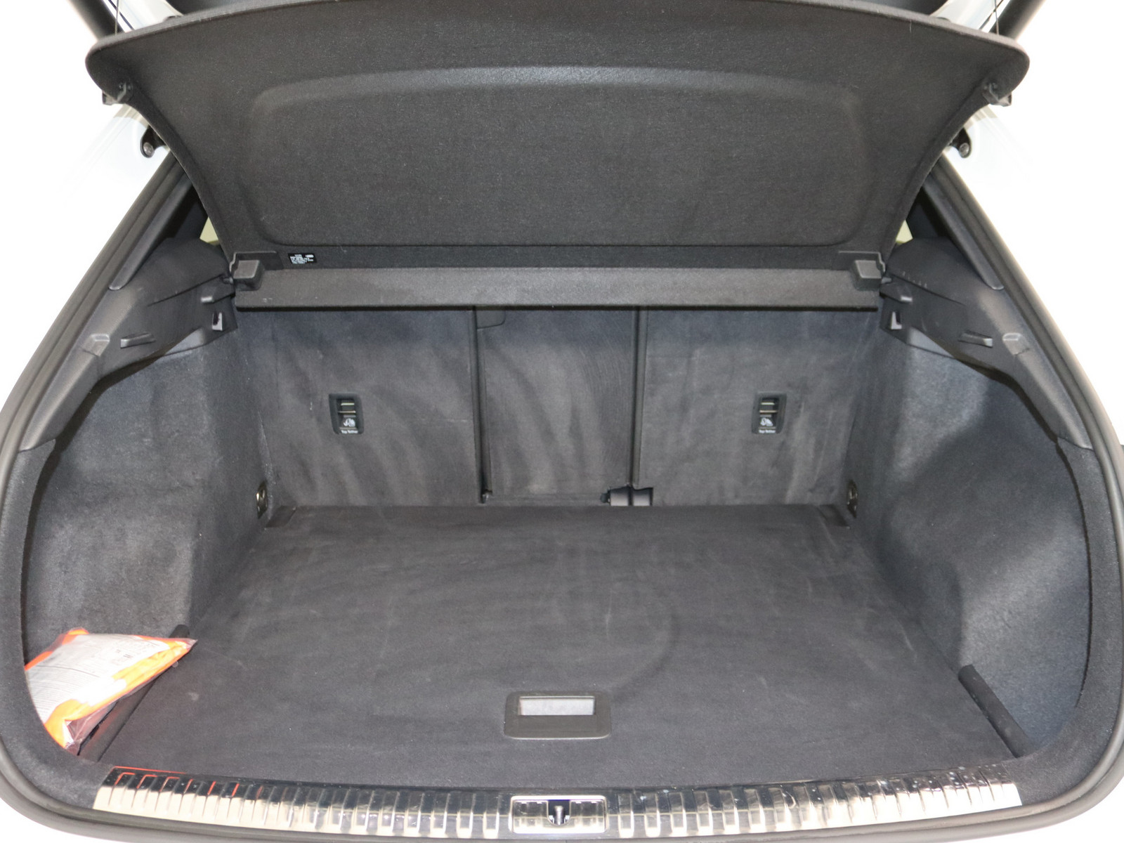 AUDI Q3 35 TFSI S line AUDI Q3 35 TFSI S line