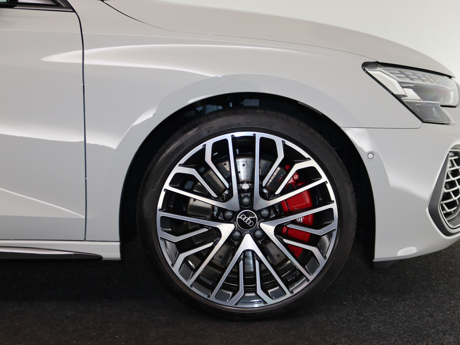 AUDI S3 Limousine AUDI S3 Limousine