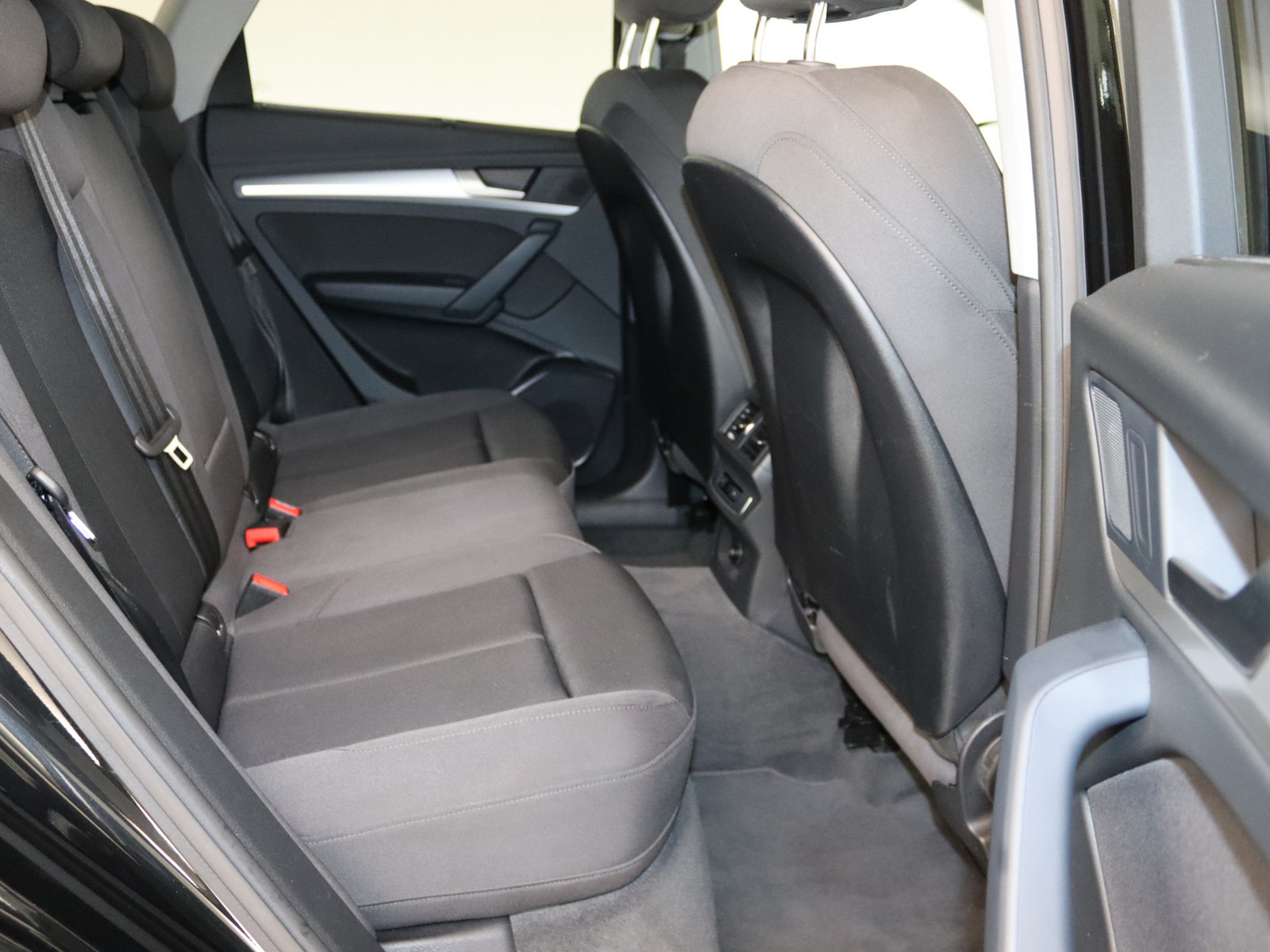 AUDI Q5 35 TDI advanced AUDI Q5 35 TDI advanced