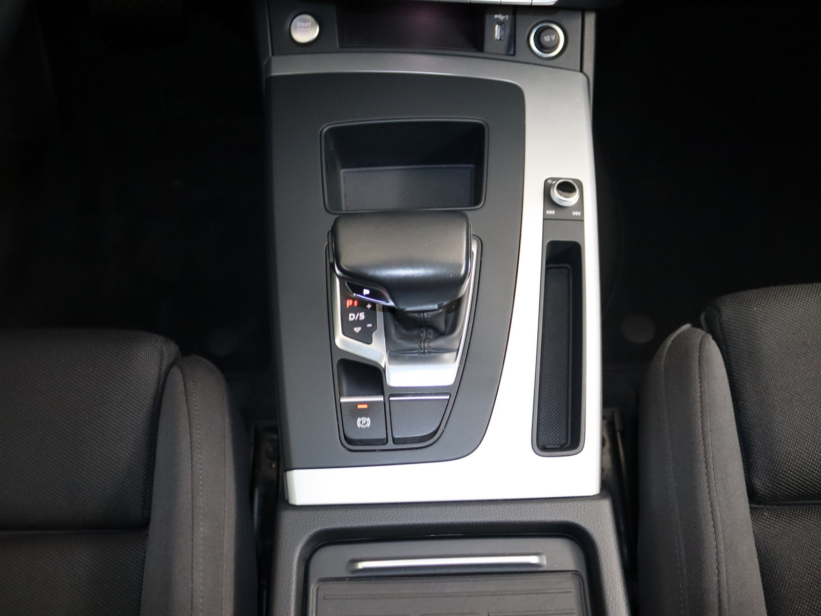 AUDI Q5 35 TDI advanced AUDI Q5 35 TDI advanced