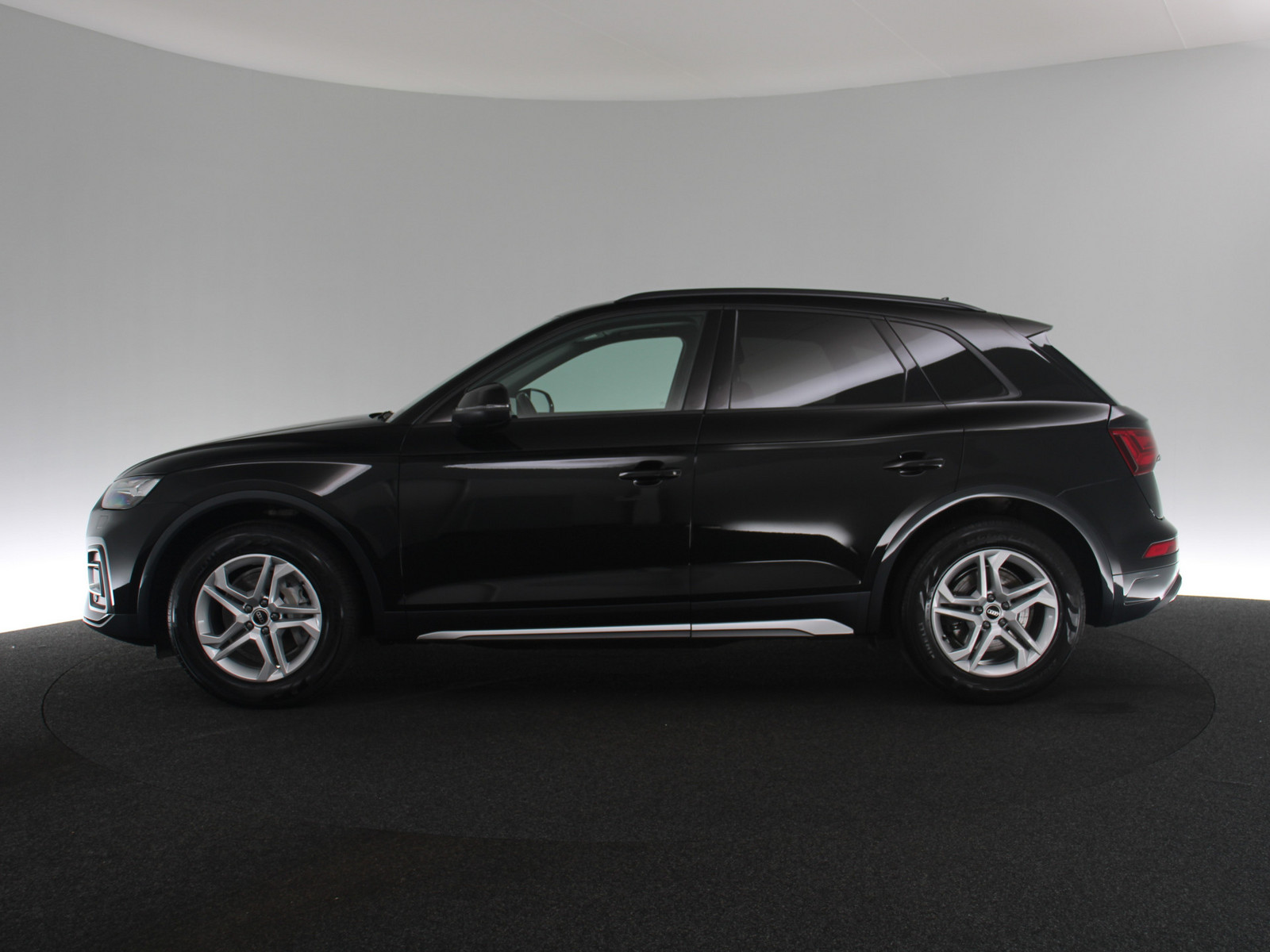 AUDI Q5 35 TDI advanced AUDI Q5 35 TDI advanced