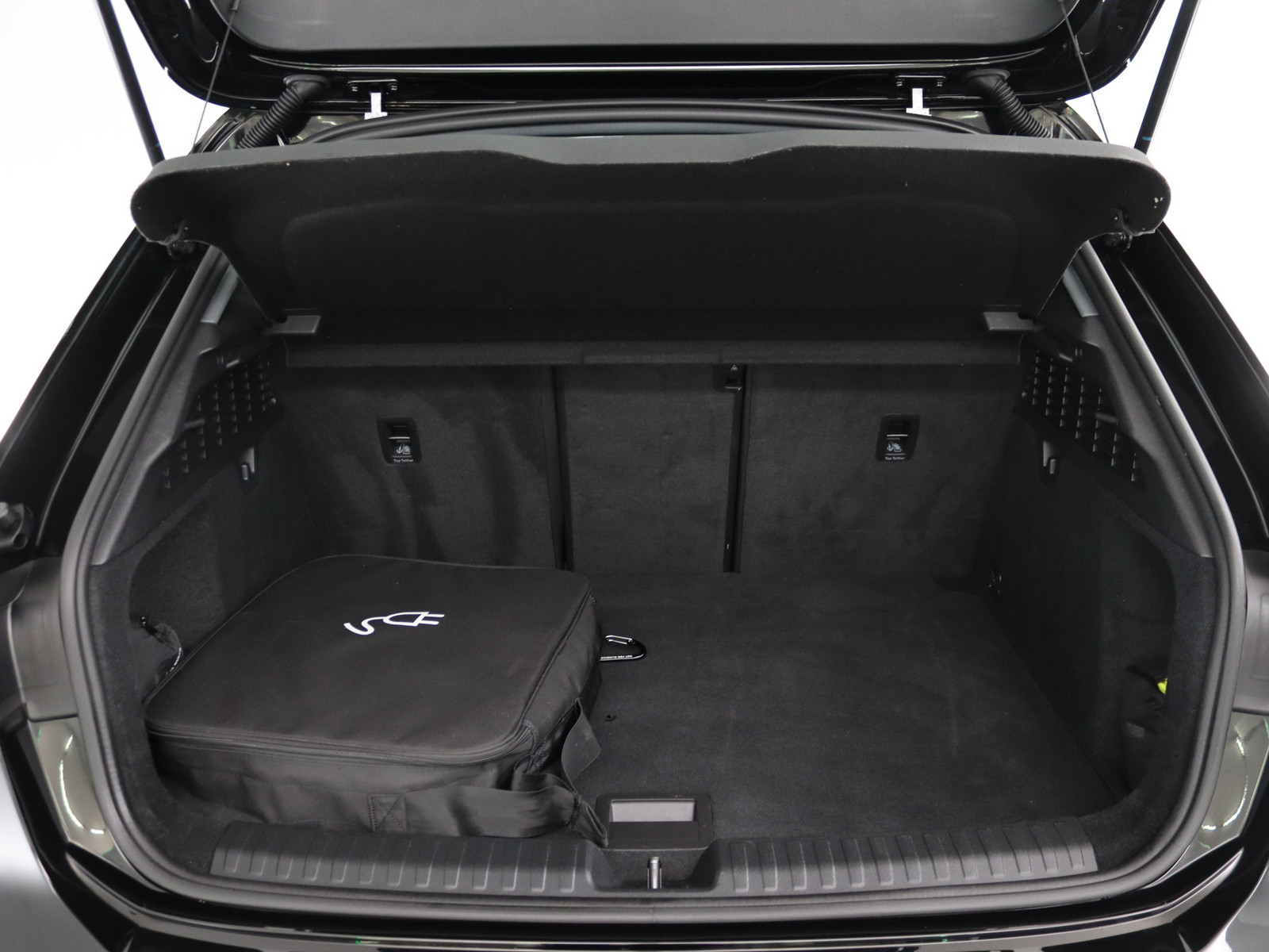 AUDI A3 Sportback 40 TFSI e advanced AUDI A3 Sportback 40 TFSI e advanced