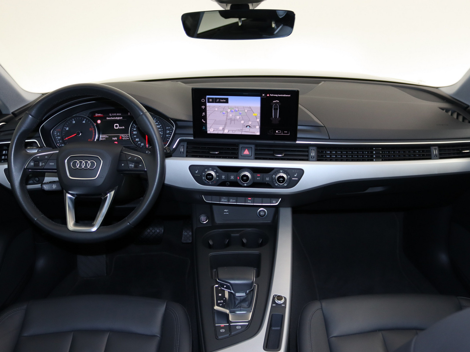 AUDI A4 Avant 35 TDI advanced AUDI A4 Avant 35 TDI advanced