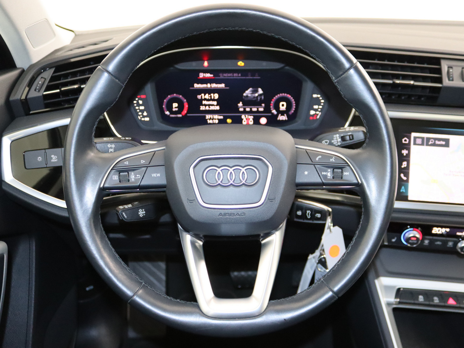AUDI Q3 35 TFSI advanced AUDI Q3 35 TFSI advanced