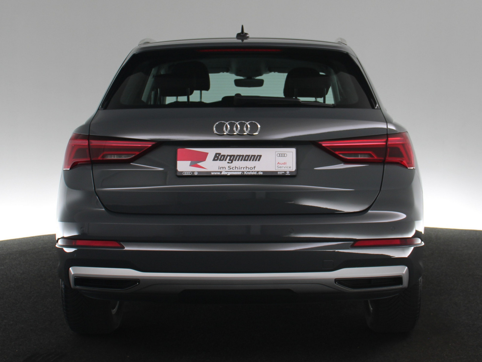 AUDI Q3 35 TFSI advanced AUDI Q3 35 TFSI advanced
