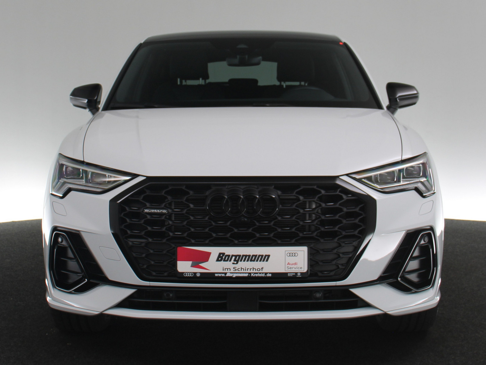 AUDI Q3 Sportback 2 x S-line 40 TDI AUDI Q3 Sportback 2 x S-line 40 TDI