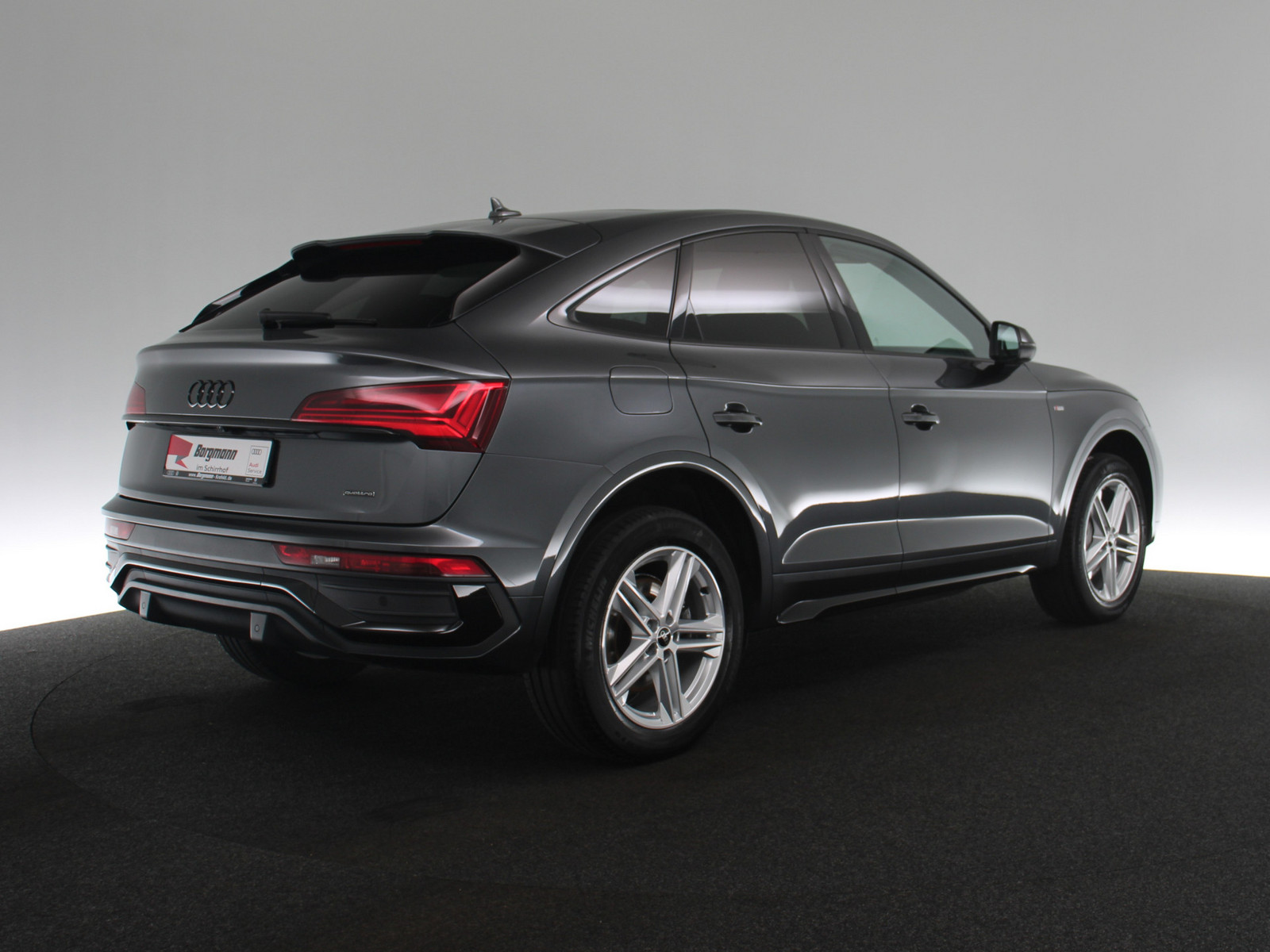 AUDI Q5 Sportback 40 TDI quattro S line AUDI Q5 Sportback 40 TDI quattro S line