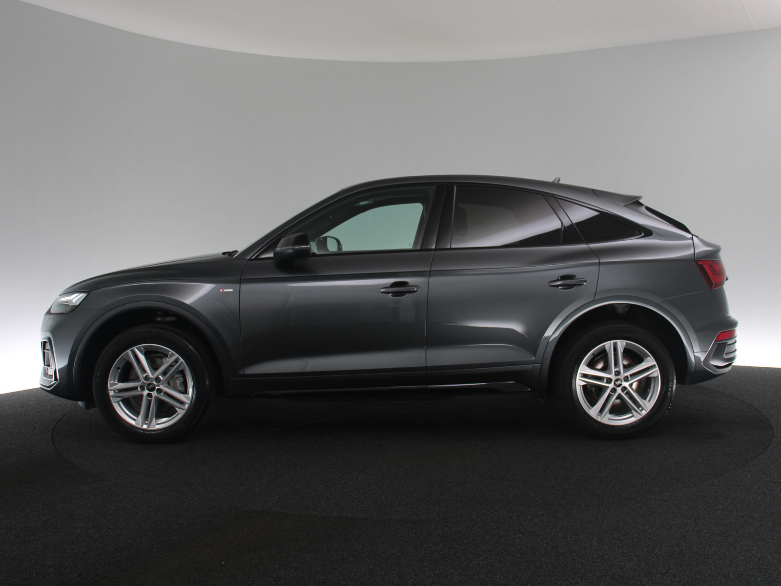 AUDI Q5 Sportback 40 TDI quattro S line AUDI Q5 Sportback 40 TDI quattro S line