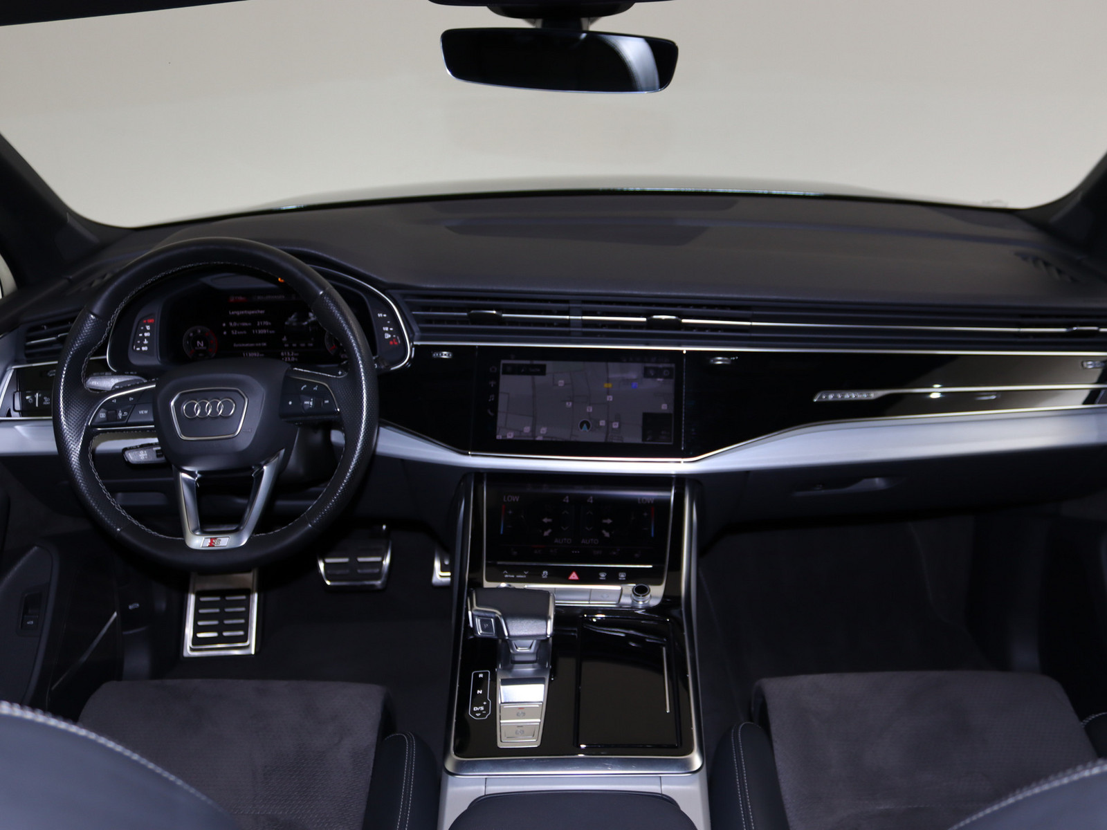 AUDI Q7 50 TDI quattro S line AUDI Q7 50 TDI quattro S line