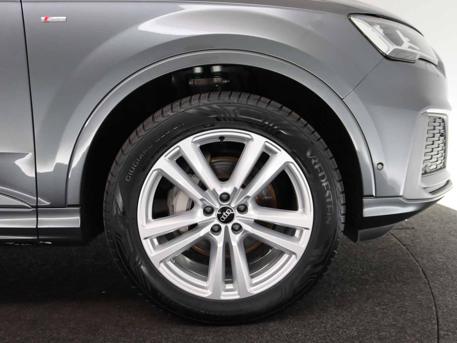 AUDI Q7 50 TDI quattro S line AUDI Q7 50 TDI quattro S line