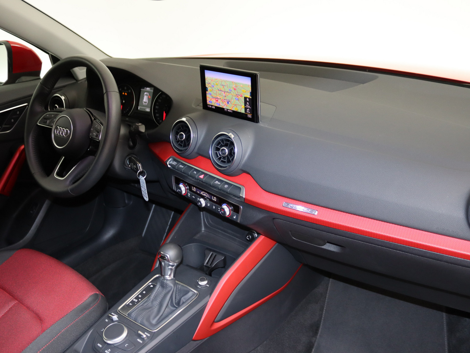 AUDI Q2 2.0 FSI quattro sport AUDI Q2 2.0 FSI quattro sport