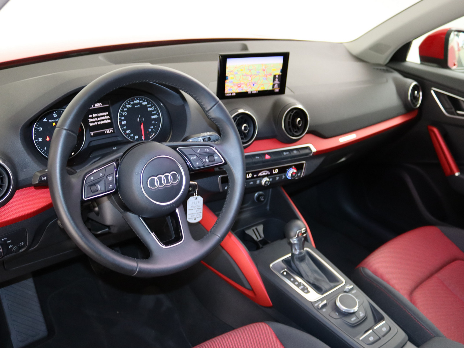 AUDI Q2 2.0 FSI quattro sport AUDI Q2 2.0 FSI quattro sport