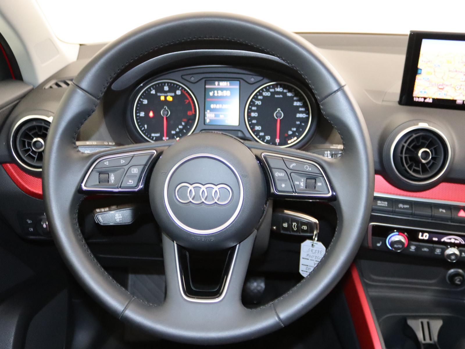 AUDI Q2 2.0 FSI quattro sport AUDI Q2 2.0 FSI quattro sport