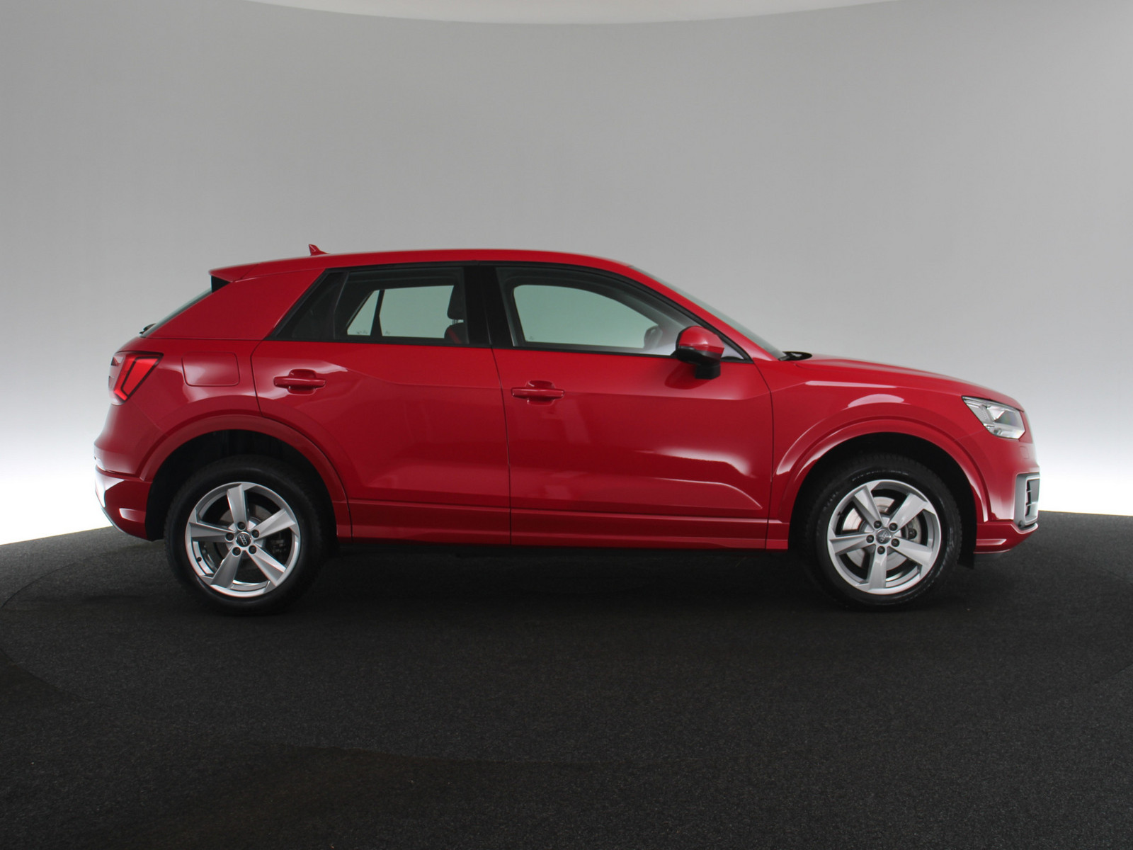AUDI Q2 2.0 FSI quattro sport AUDI Q2 2.0 FSI quattro sport