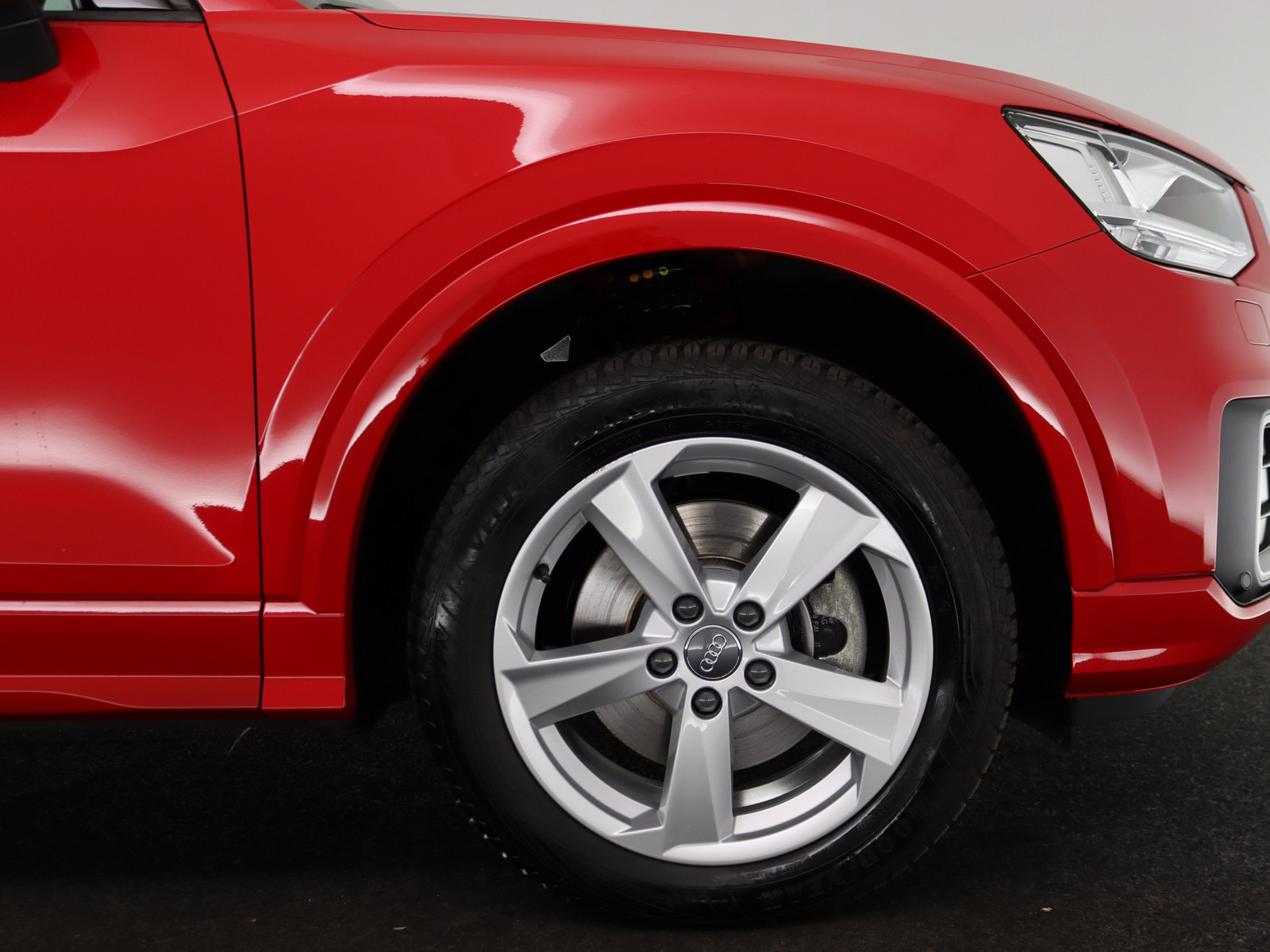 AUDI Q2 2.0 FSI quattro sport AUDI Q2 2.0 FSI quattro sport