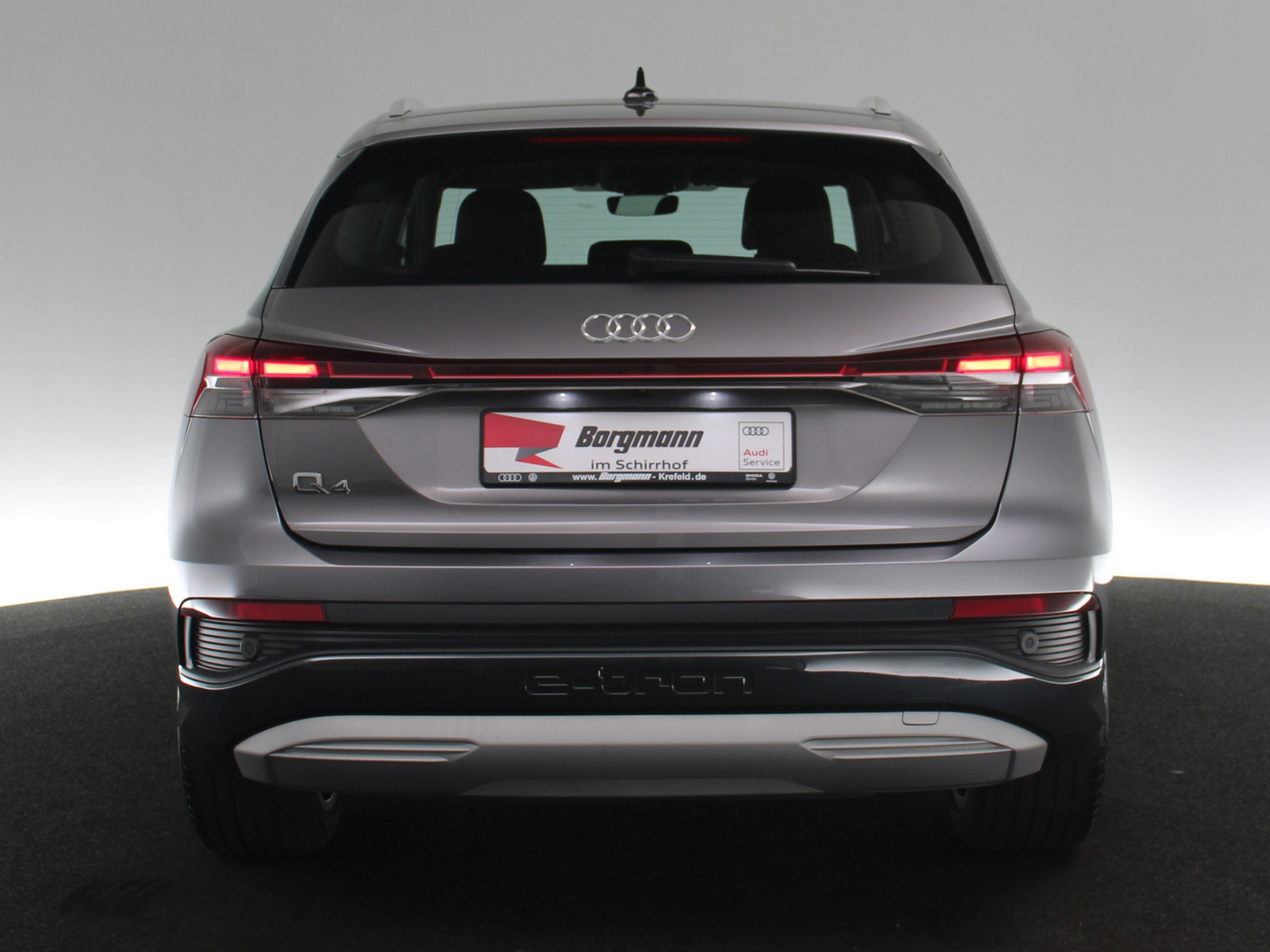AUDI Q4 40 LED ACC NAVI KAMERA SHZ PDC KLIMA e-tron AUDI Q4 40 LED ACC NAVI KAMERA SHZ PDC KLIMA e-tron