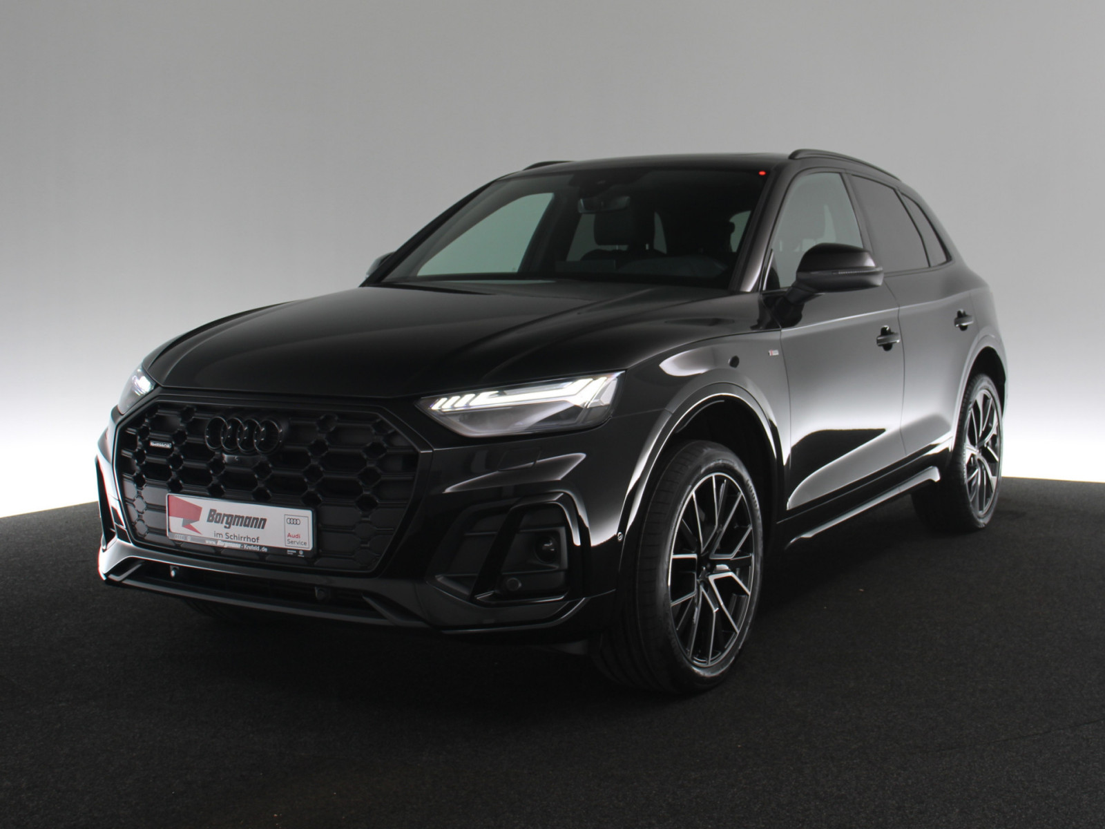 AUDI Q5 40 TFSI quattro S line AUDI Q5 40 TFSI quattro S line