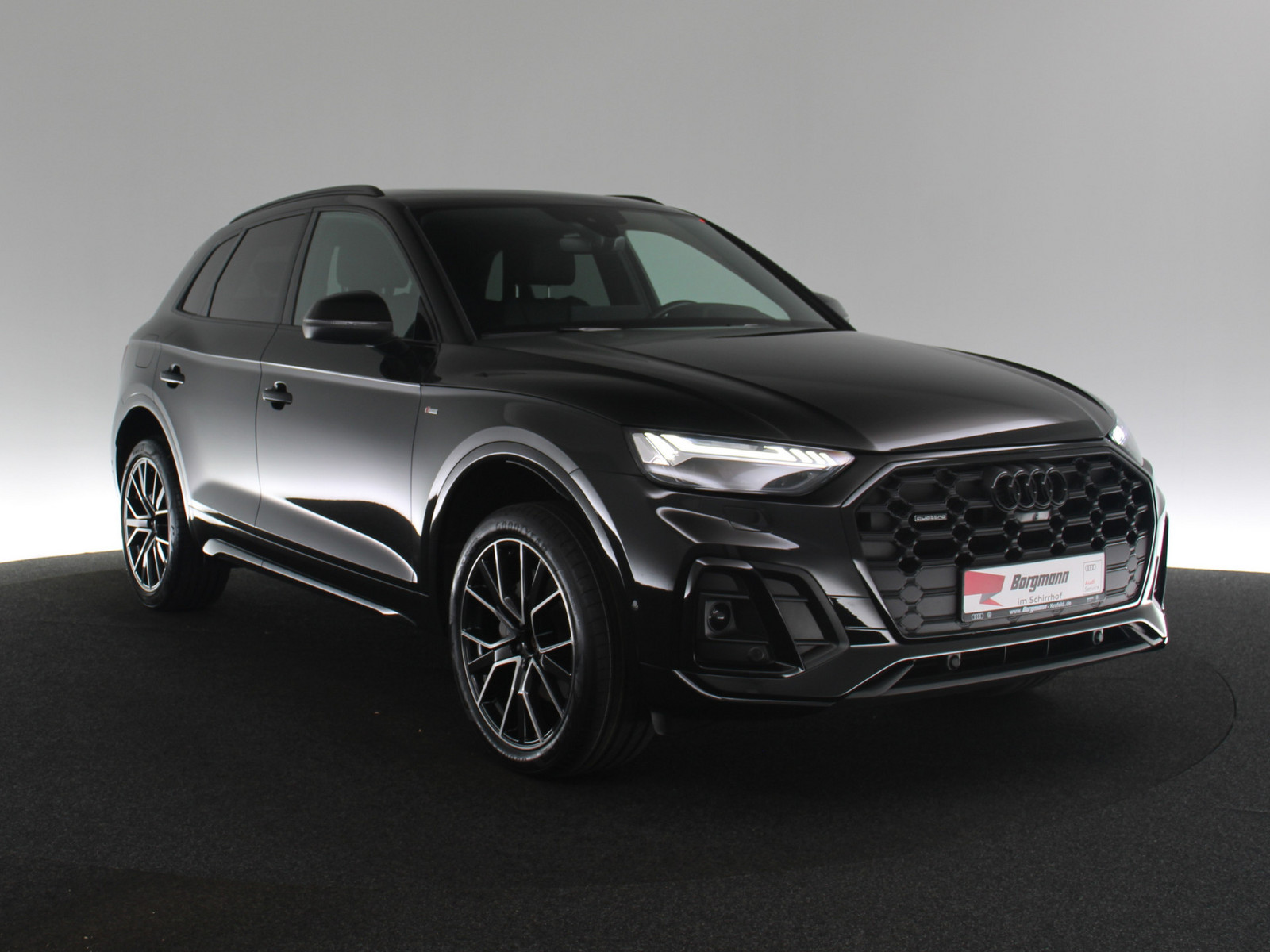AUDI Q5 40 TFSI quattro S line AUDI Q5 40 TFSI quattro S line