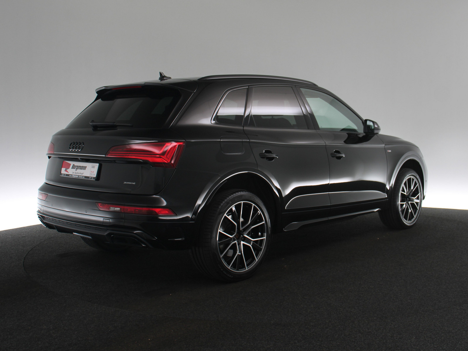 AUDI Q5 40 TFSI quattro S line AUDI Q5 40 TFSI quattro S line