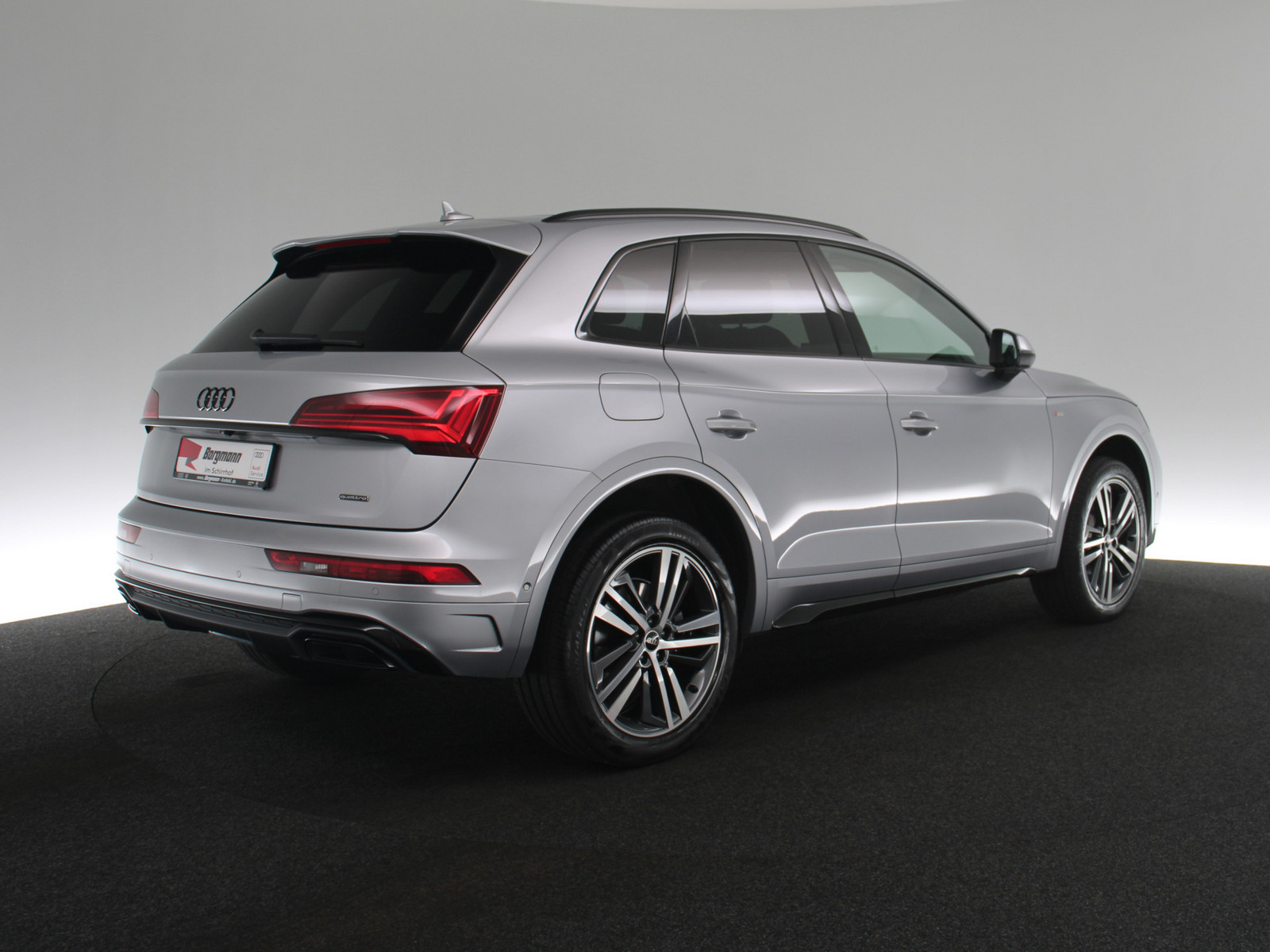 AUDI Q5 50 TDI quattro S line AUDI Q5 50 TDI quattro S line