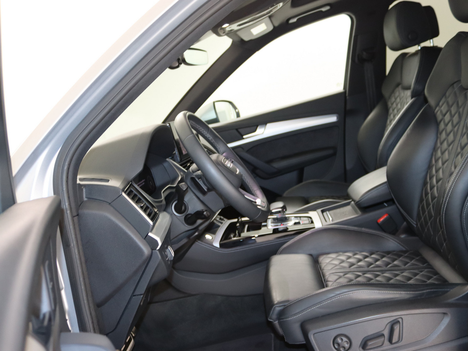 AUDI Q5 50 TDI quattro S line AUDI Q5 50 TDI quattro S line