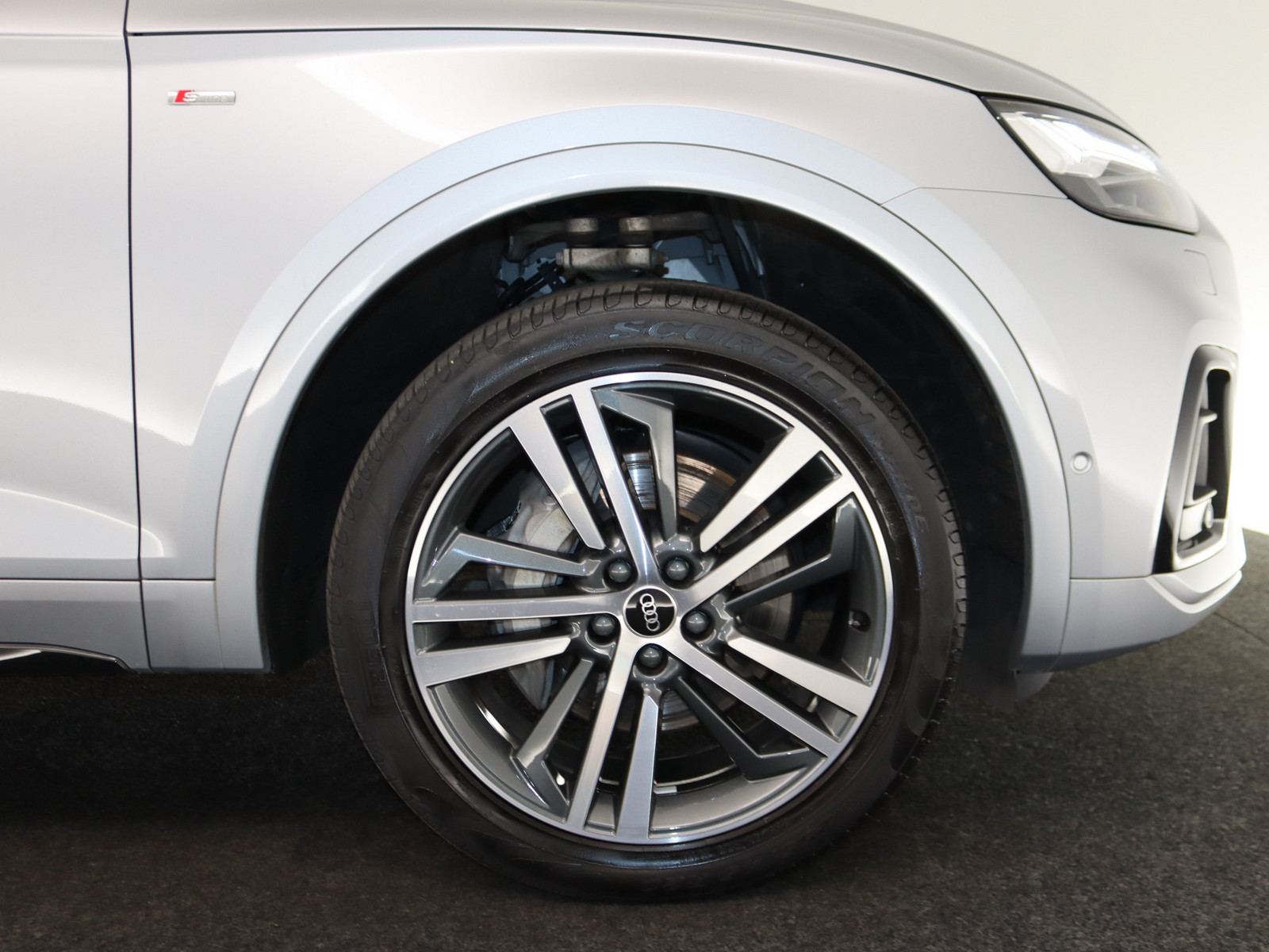 AUDI Q5 50 TDI quattro S line AUDI Q5 50 TDI quattro S line