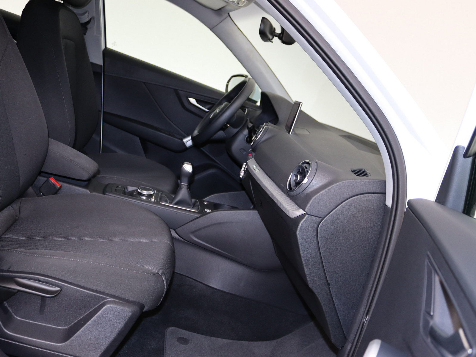 AUDI Q2 30 TFSI advanced AUDI Q2 30 TFSI advanced