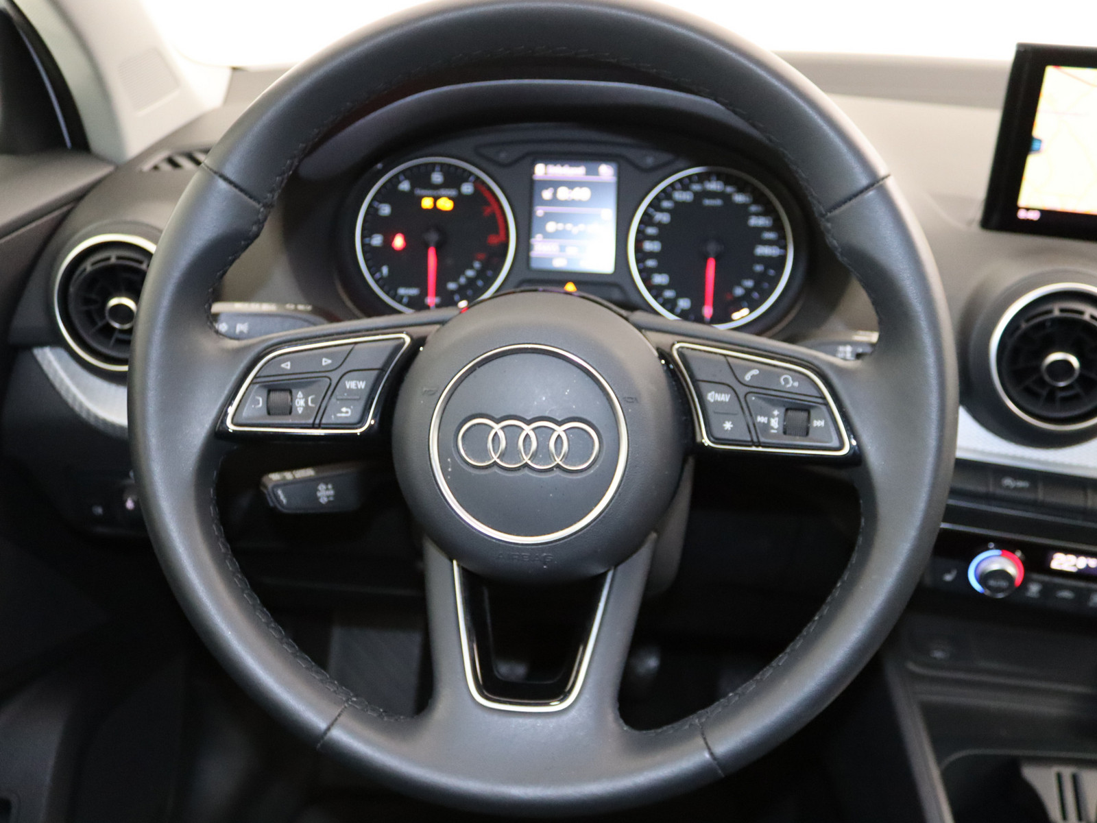 AUDI Q2 30 TFSI advanced AUDI Q2 30 TFSI advanced
