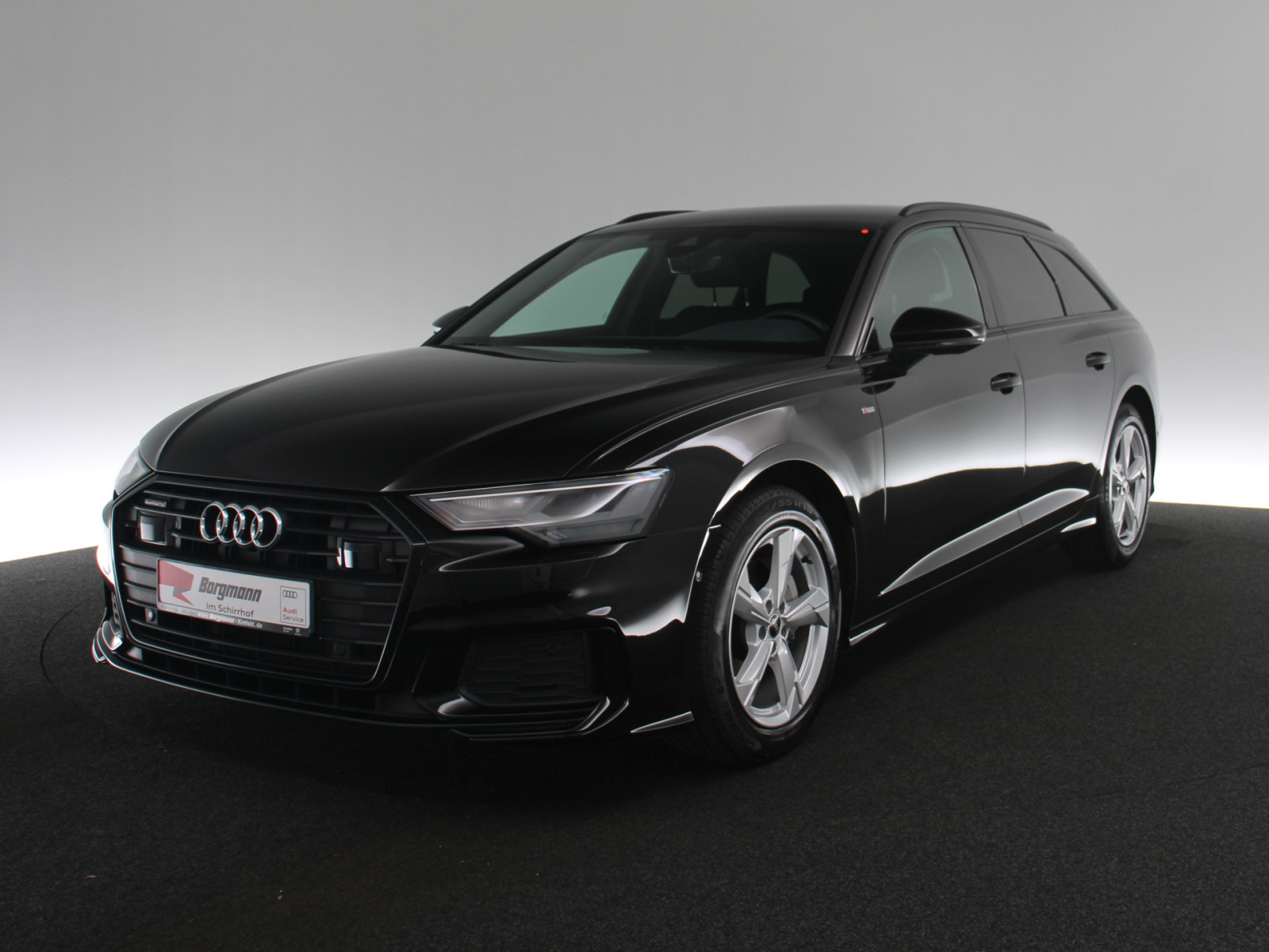 AUDI A6 Avant 40 TDI quattro S-line AUDI A6 Avant 40 TDI quattro S-line