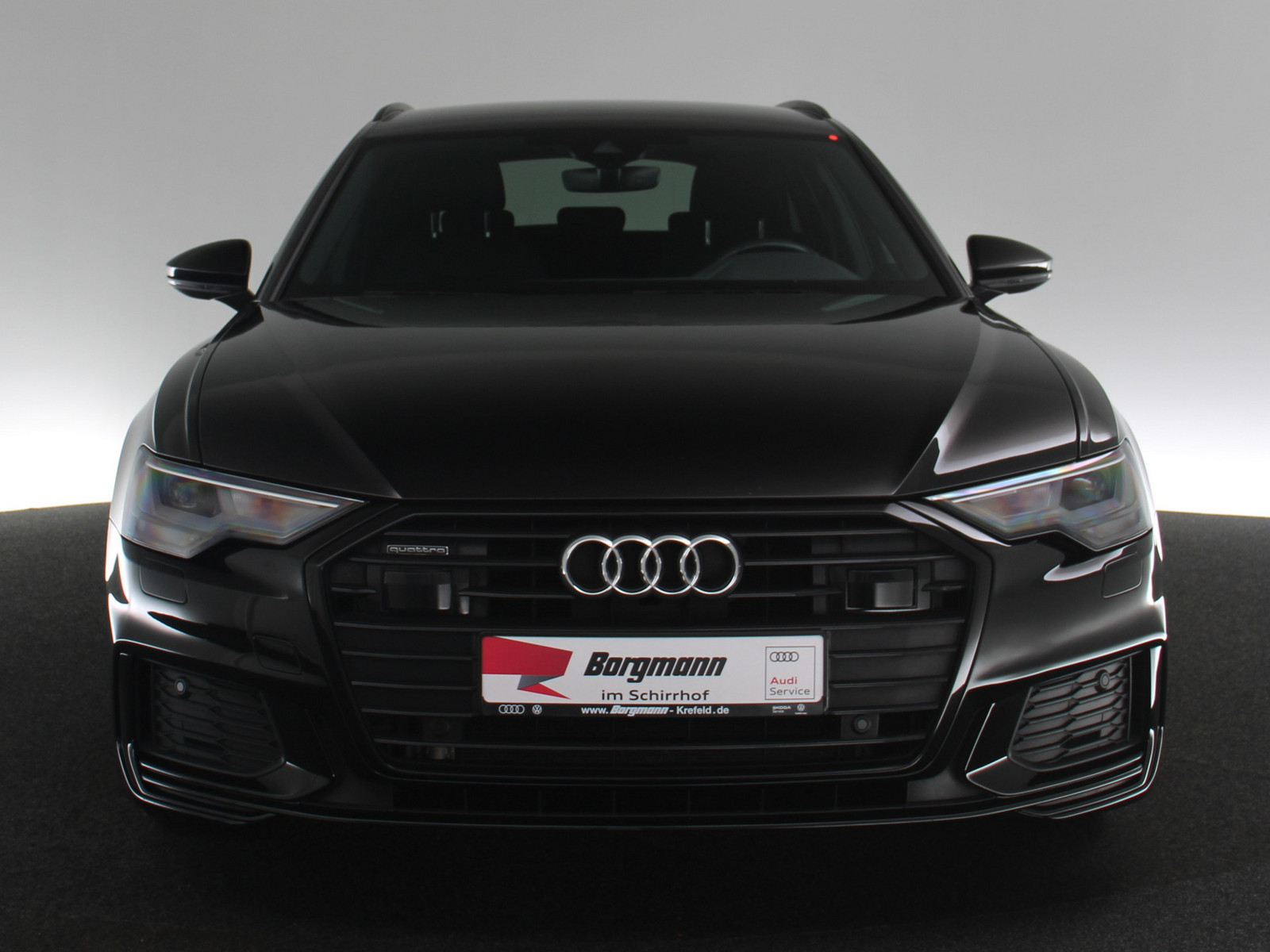 AUDI A6 Avant 40 TDI quattro S-line AUDI A6 Avant 40 TDI quattro S-line