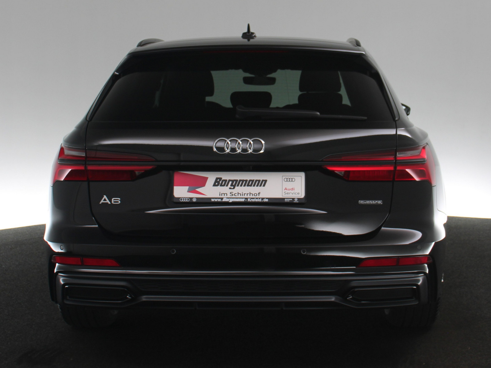 AUDI A6 Avant 40 TDI quattro S-line AUDI A6 Avant 40 TDI quattro S-line