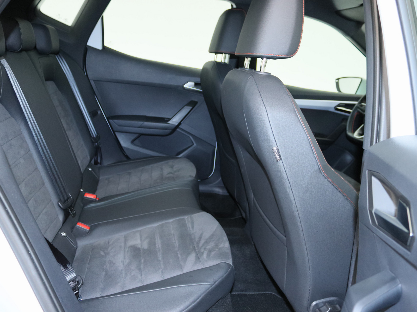 SEAT Arona 1.0 TSI FR SEAT Arona 1.0 TSI FR